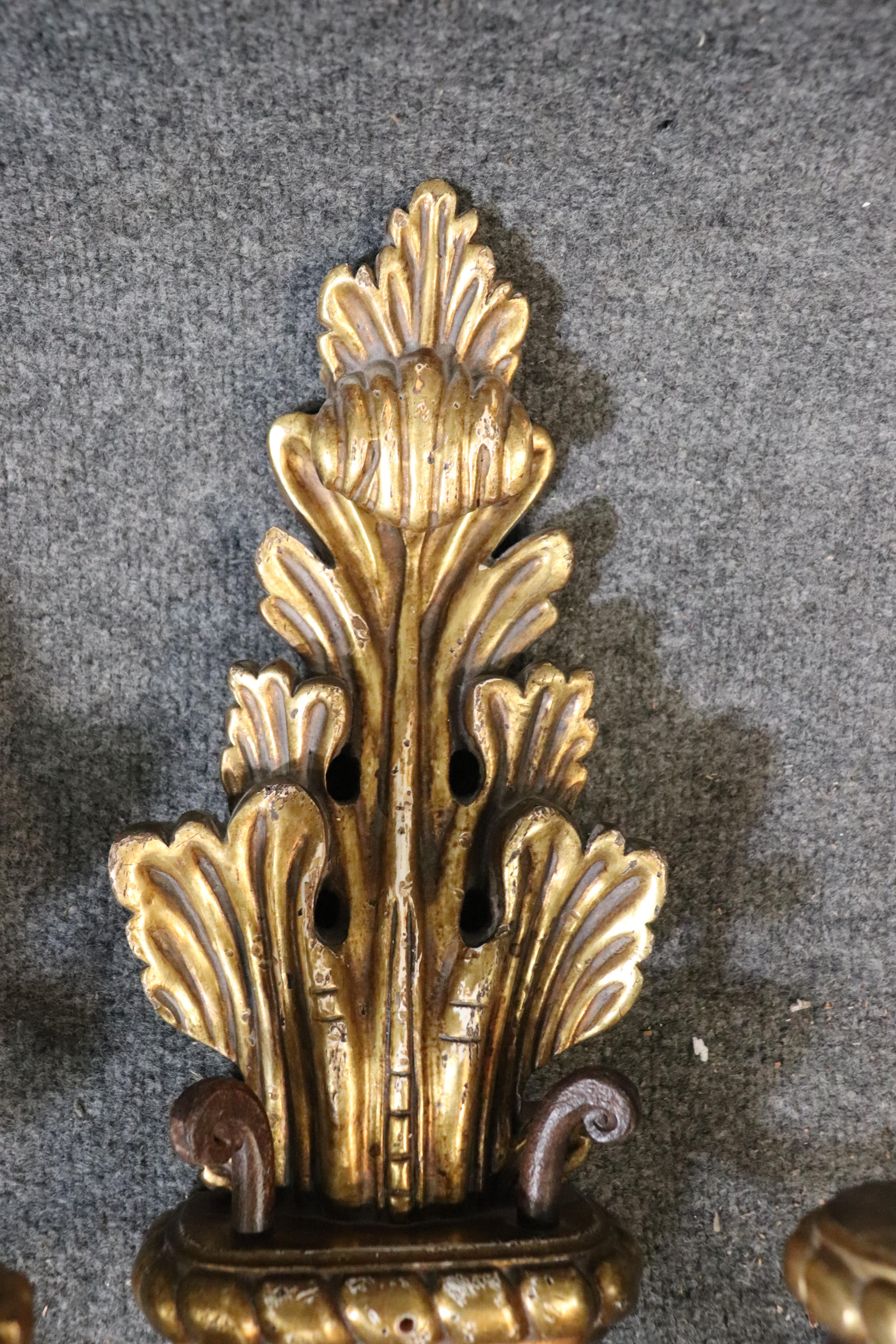 Pair of French Louis XV Gilded Carved Wood Sconces In Good Condition For Sale In Swedesboro, NJ
