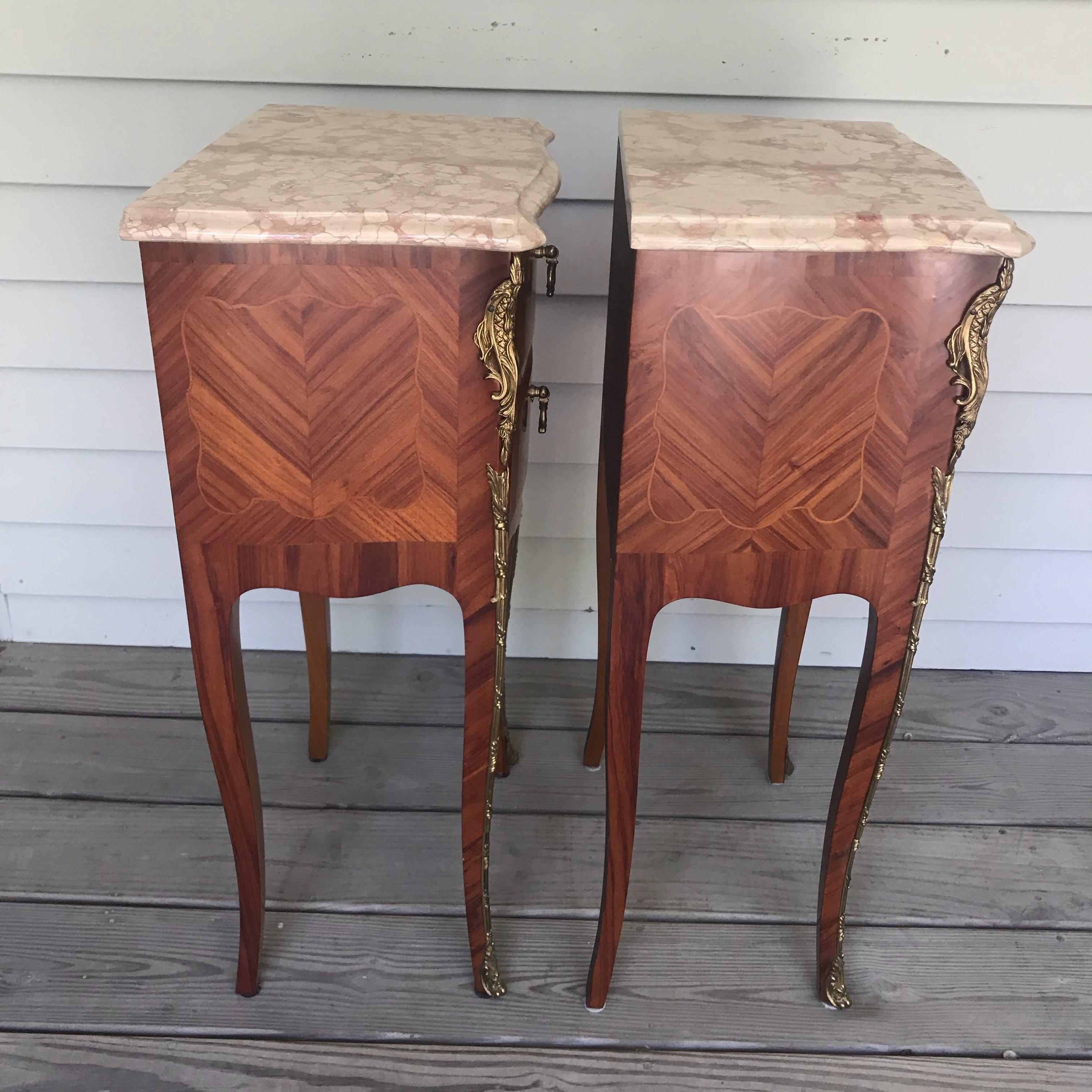 Mid-20th Century Pair of French Louis XV Marble-Top Marquetry Nightstands