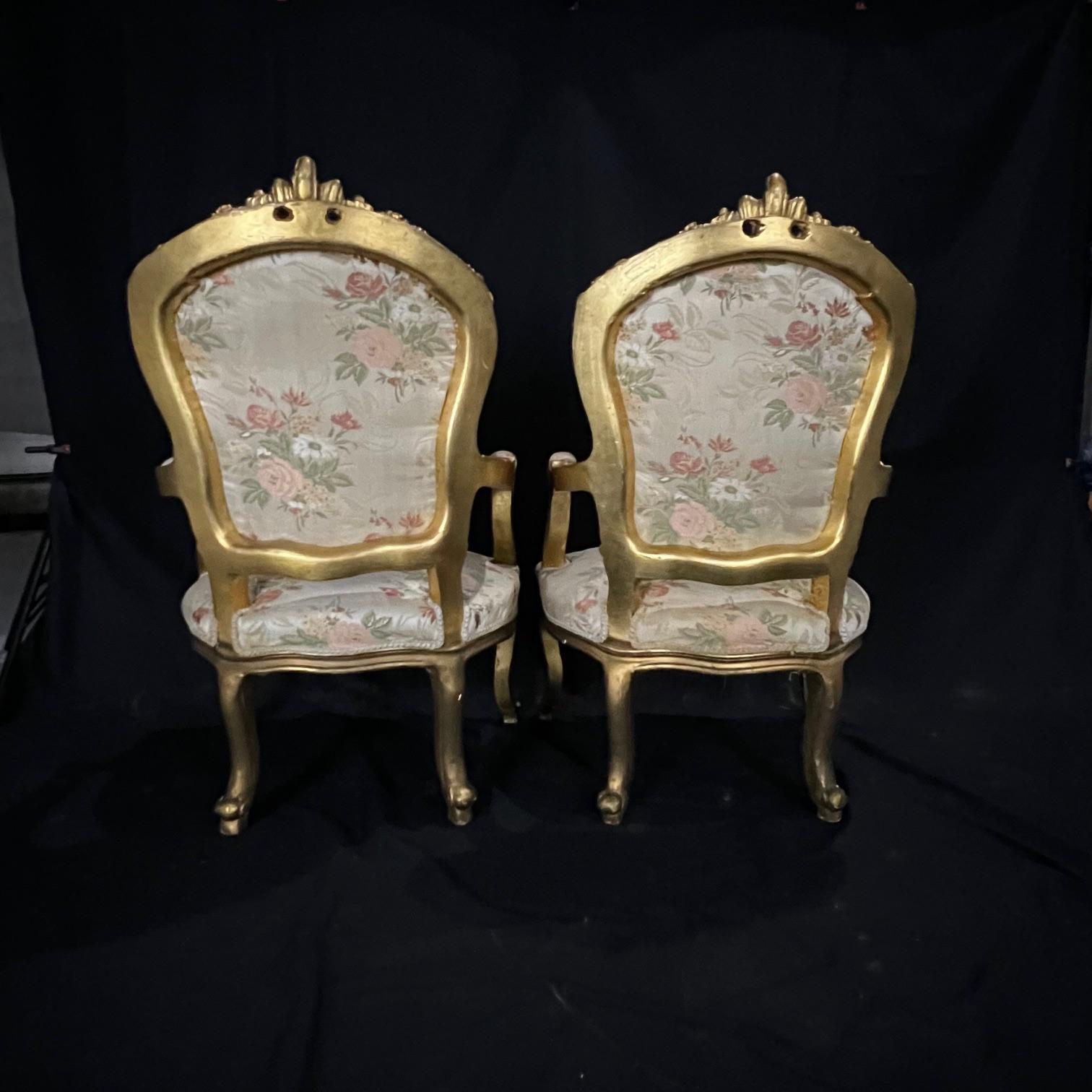 Mid-20th Century Pair of French Louis XV Rococo Giltwood Fauteuil Armchairs