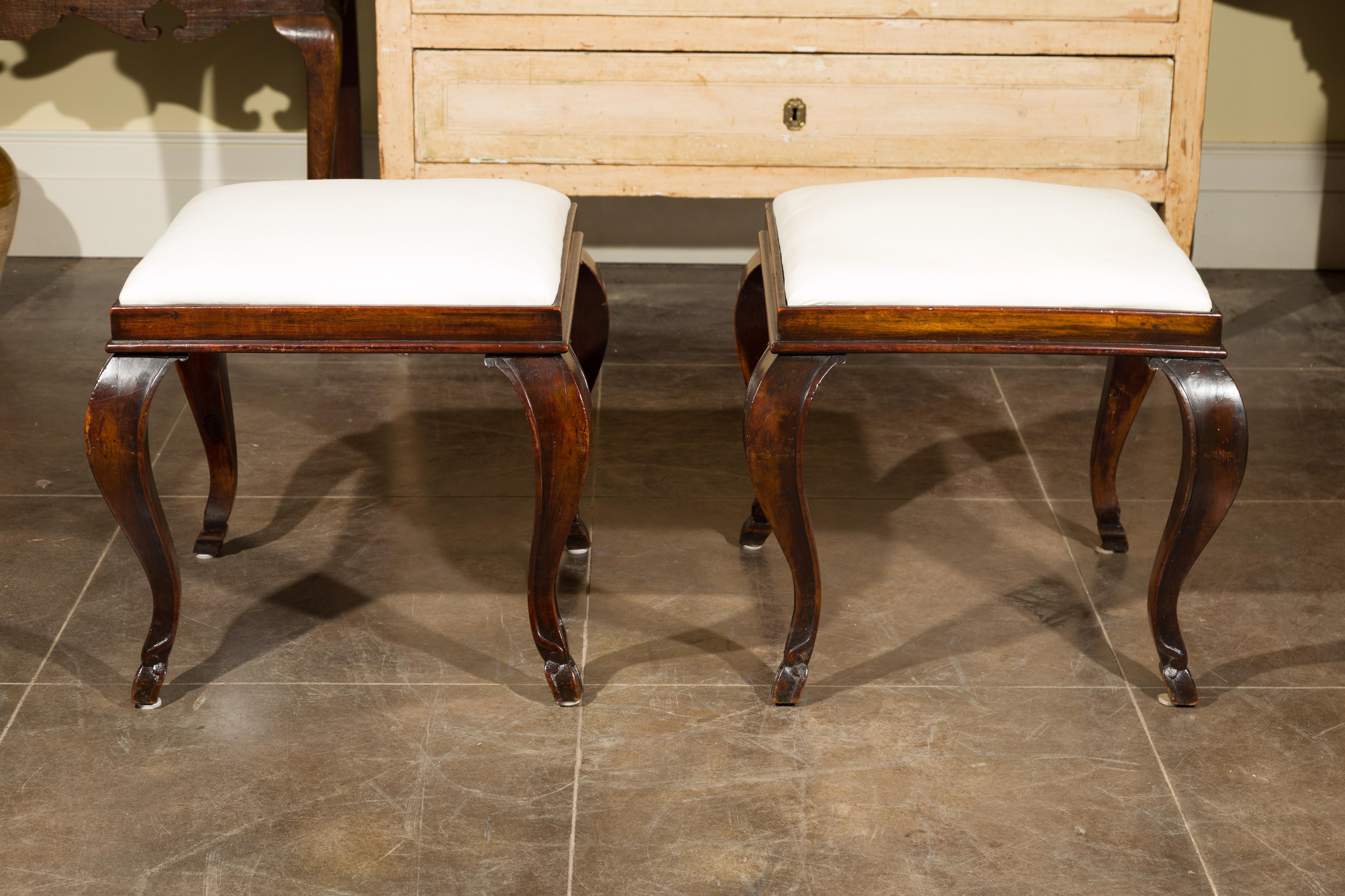 Pair of French Louis XV Style 1870s Stools with Cabriole Legs and Upholstery 8