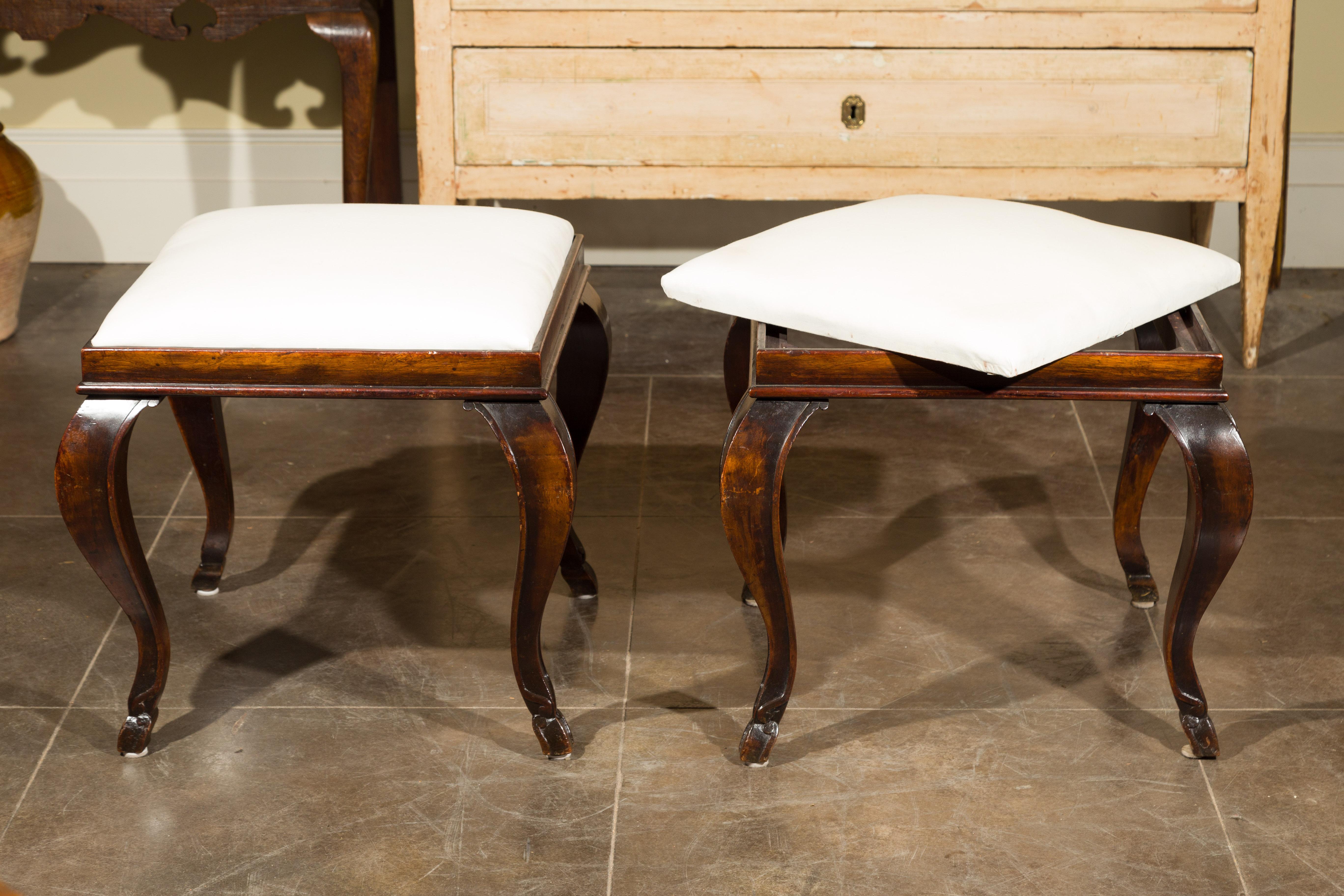 Pair of French Louis XV Style 1870s Stools with Cabriole Legs and Upholstery 9