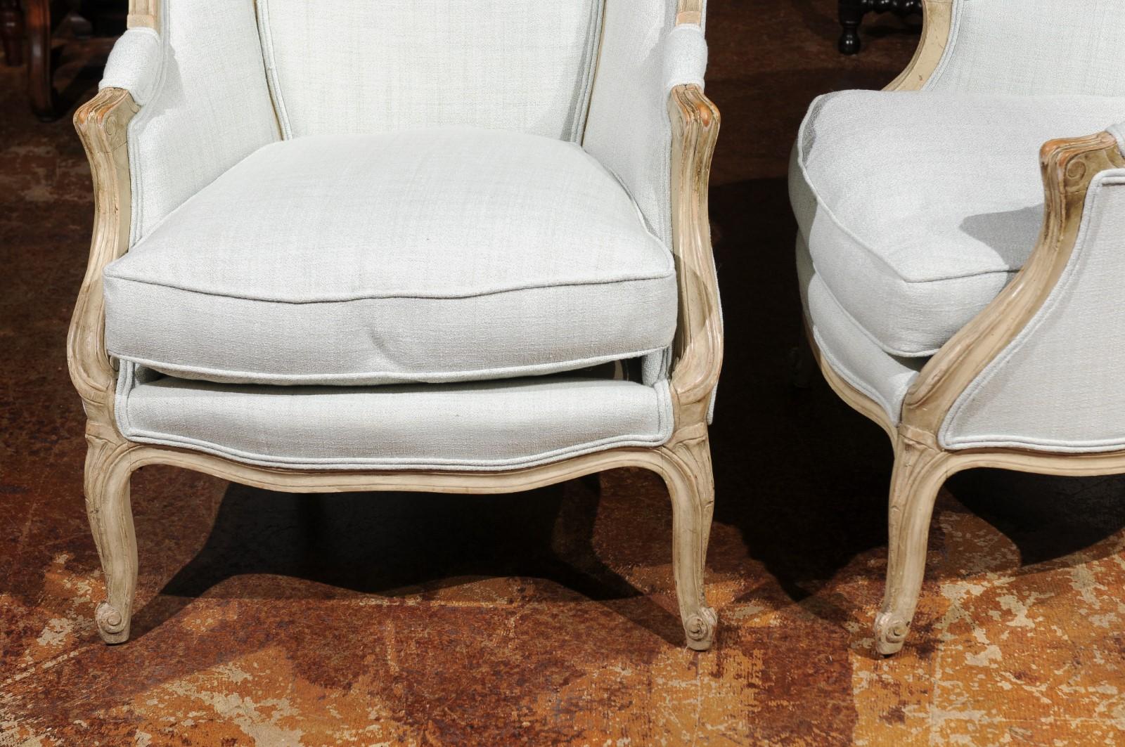Pair of French Louis XV Style 1880s Bergères Chairs with Wraparound Backs 4