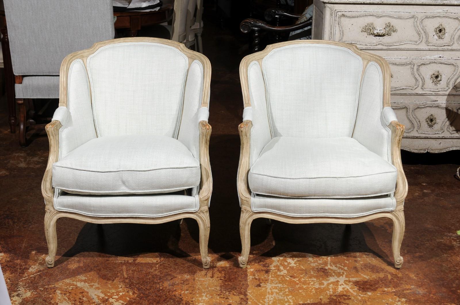 Pair of French Louis XV Style 1880s Bergères Chairs with Wraparound Backs 6