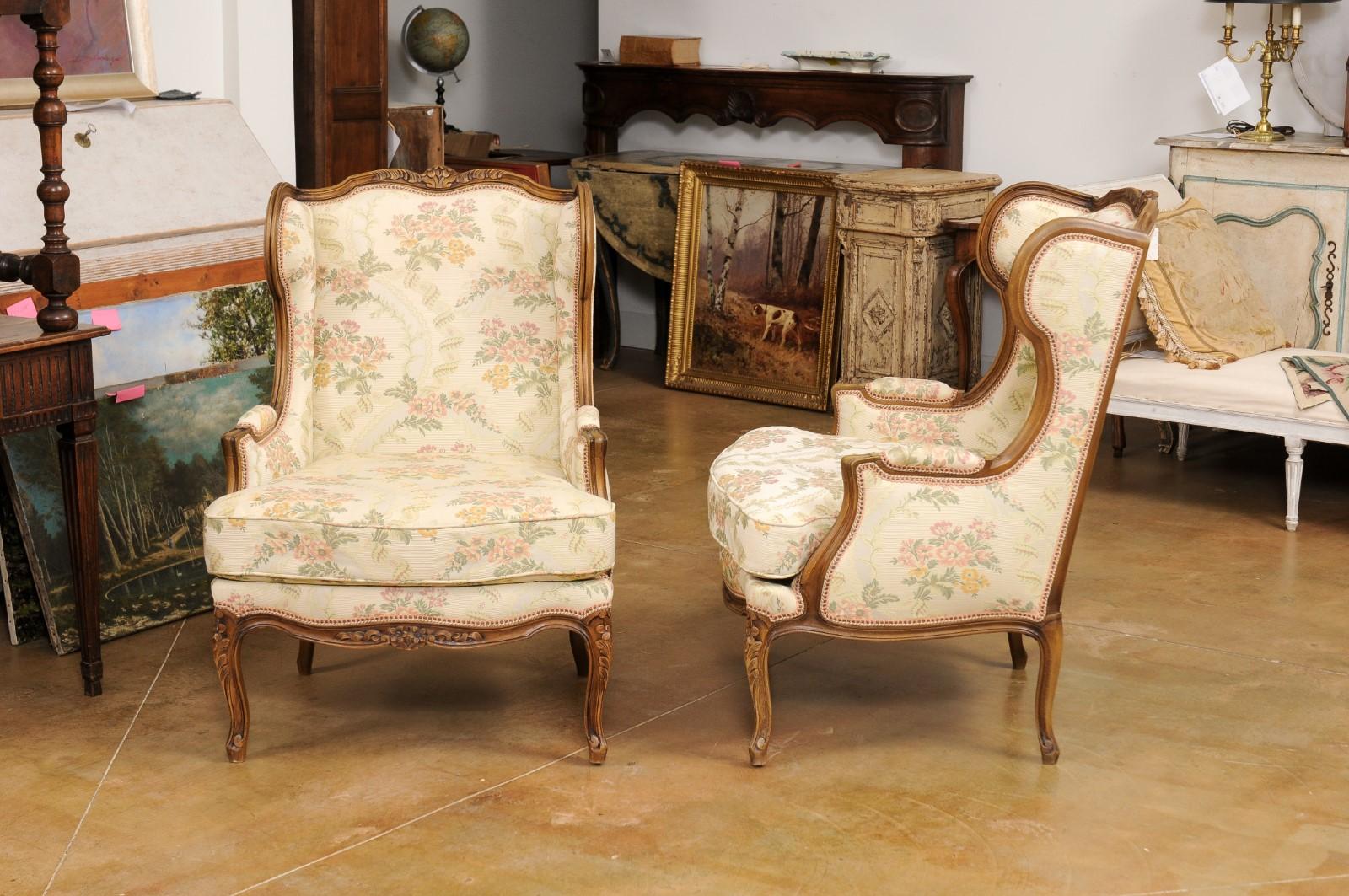 Pair of French Louis XV Style Bergères À Oreilles with Carved Floral Décor For Sale 7