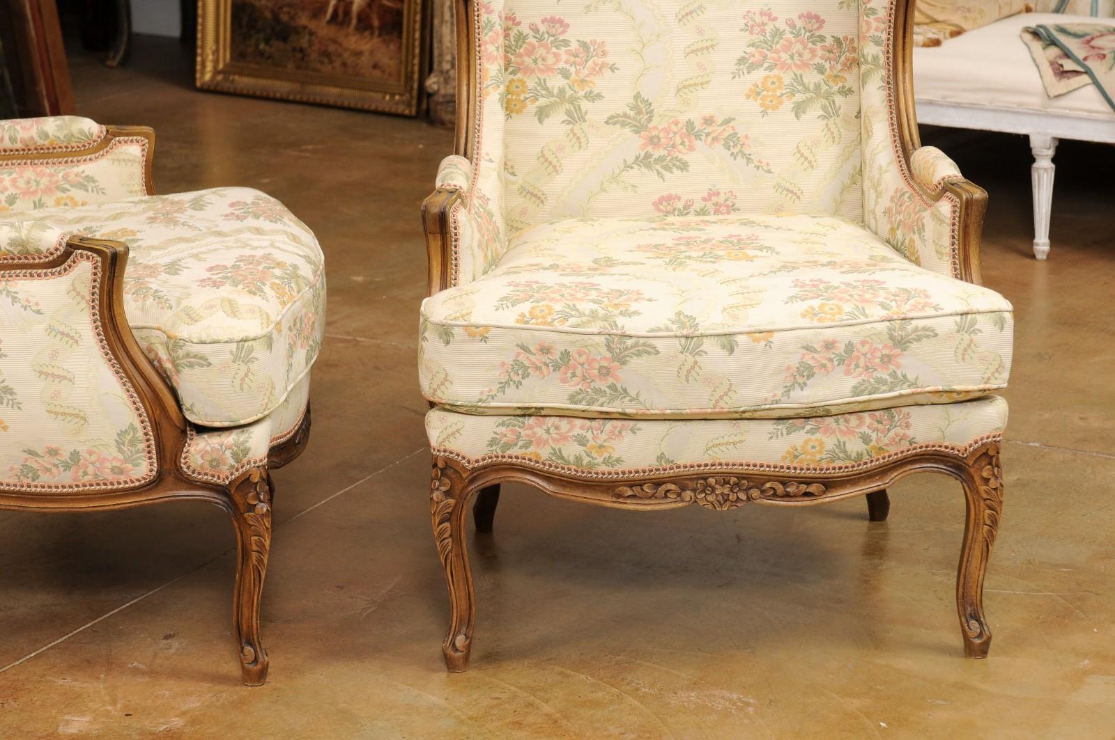 Pair of French Louis XV Style Bergères À Oreilles with Carved Floral Décor For Sale 2