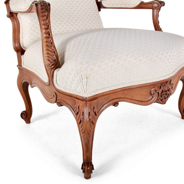 20th Century Pair of French Louis XV-Style Bergeres
