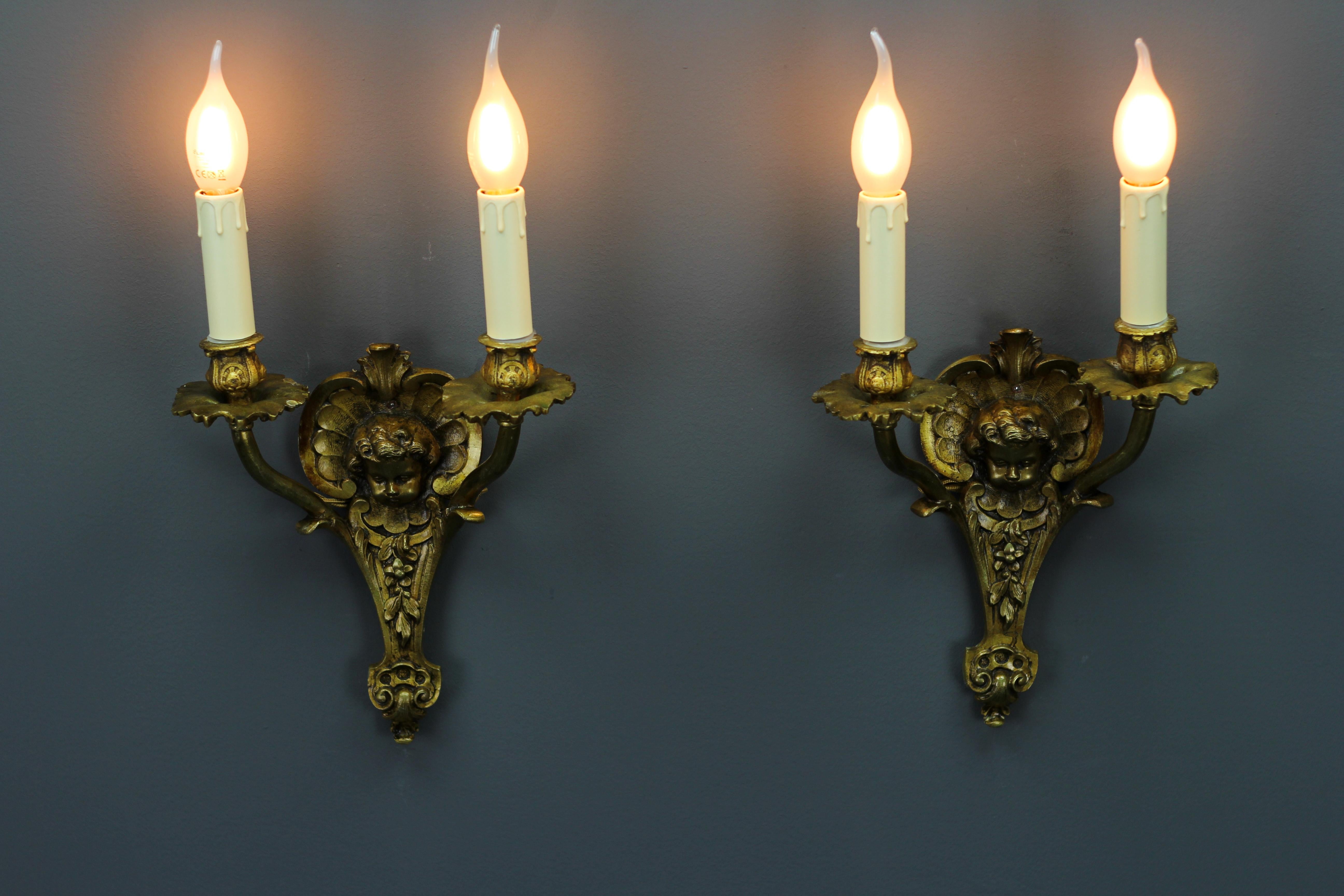 Pair of French Louis XV Style Bronze Cherubs Head Twin Arm Wall Sconces, 1930s 16