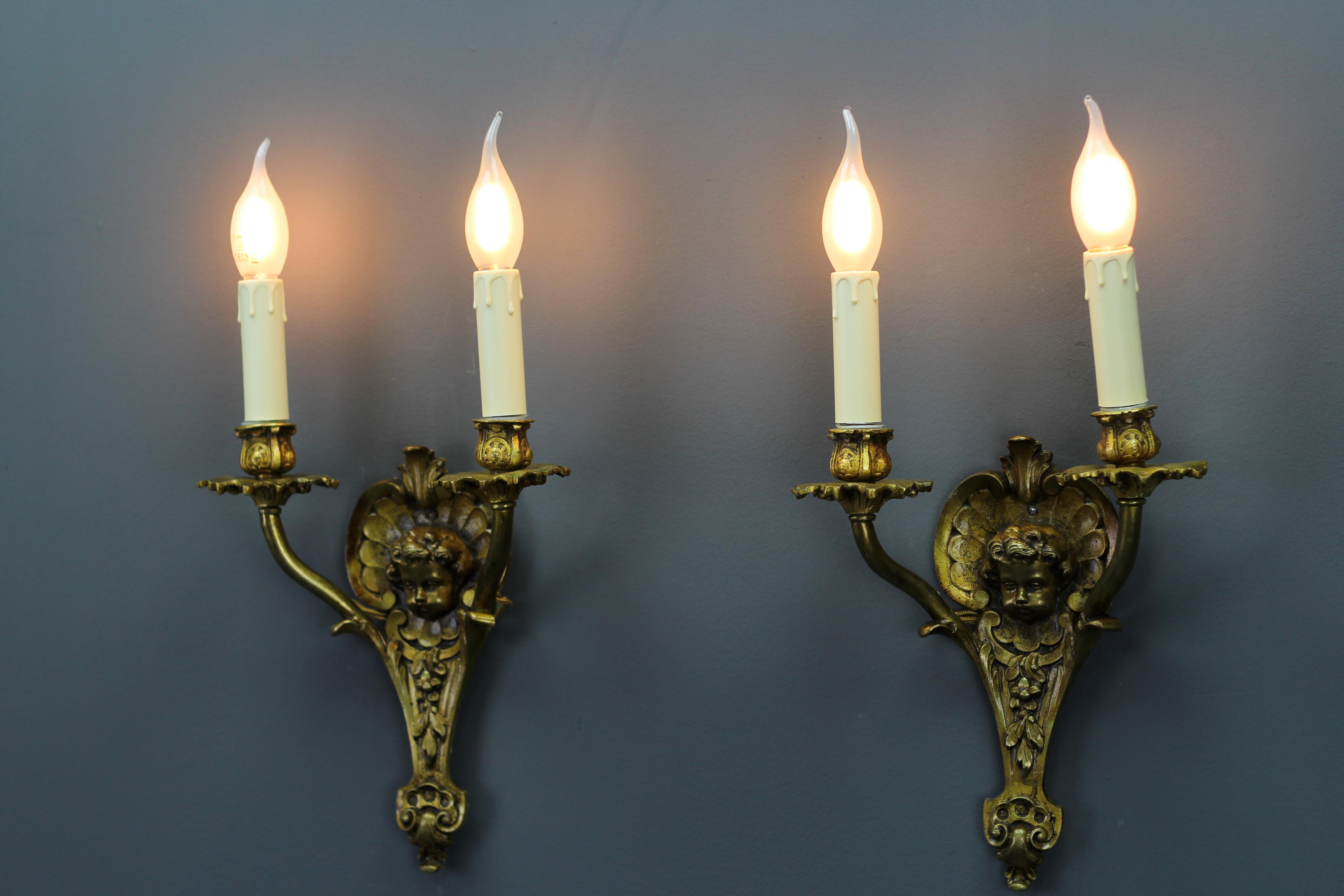 Pair of French Louis XV Style Bronze Cherubs Head Twin Arm Wall Sconces, 1930s 3