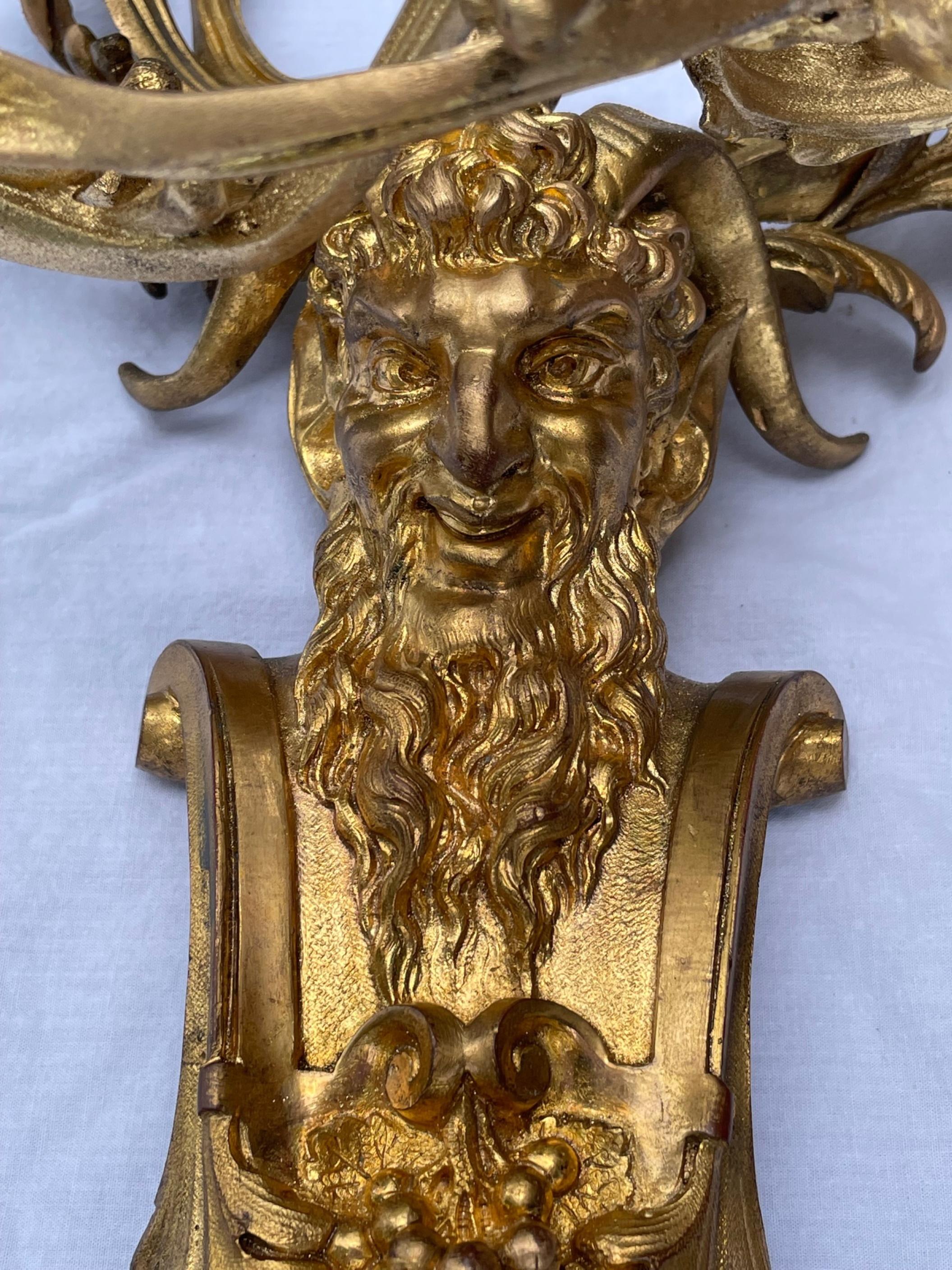 Paire d'Appliques à Quatre Lumières en Bronze de Style Louis XV Français en vente 5