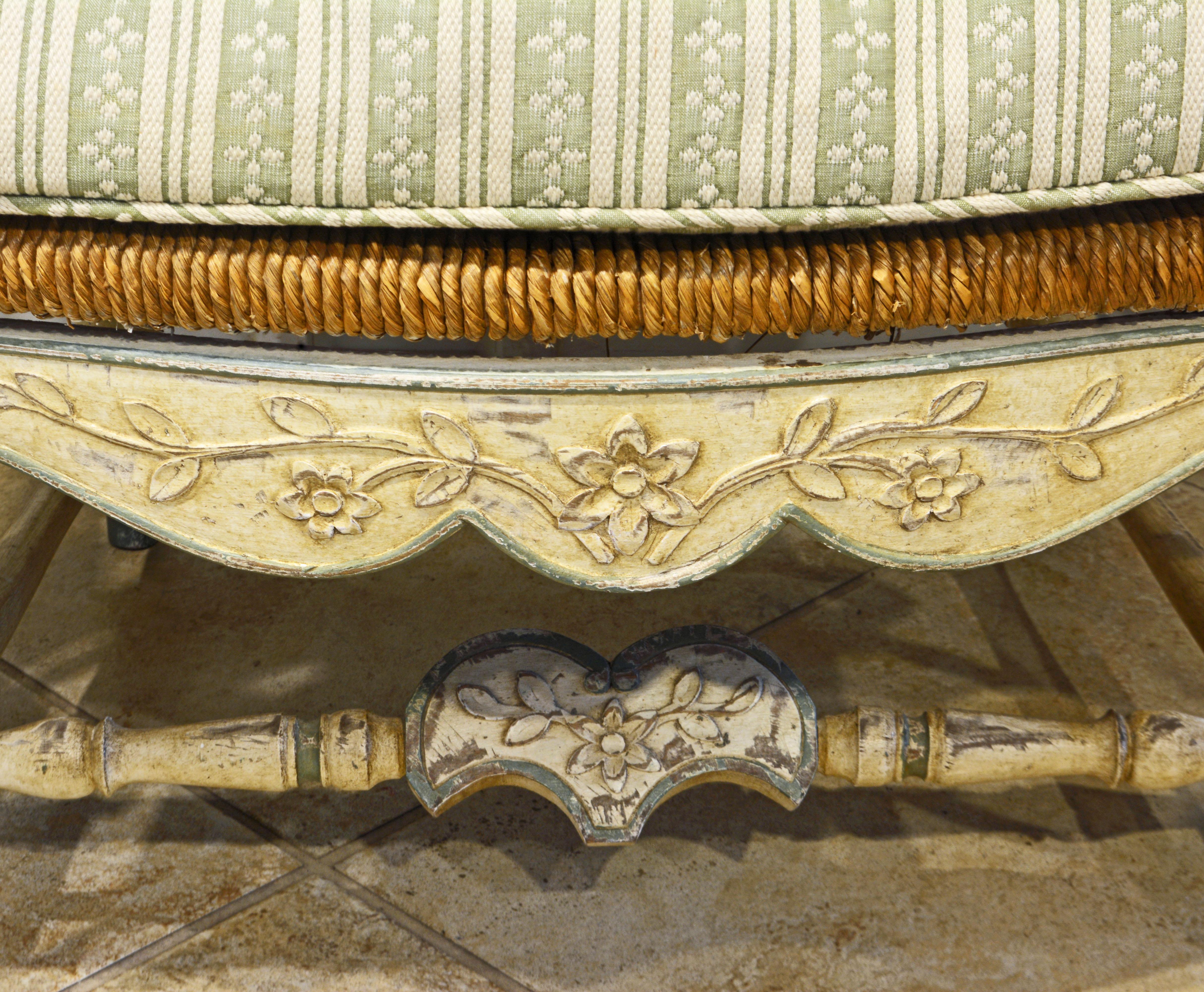 Pair of French Louis XV Style Carved and Painted Bergere Chairs, 20th Century 3