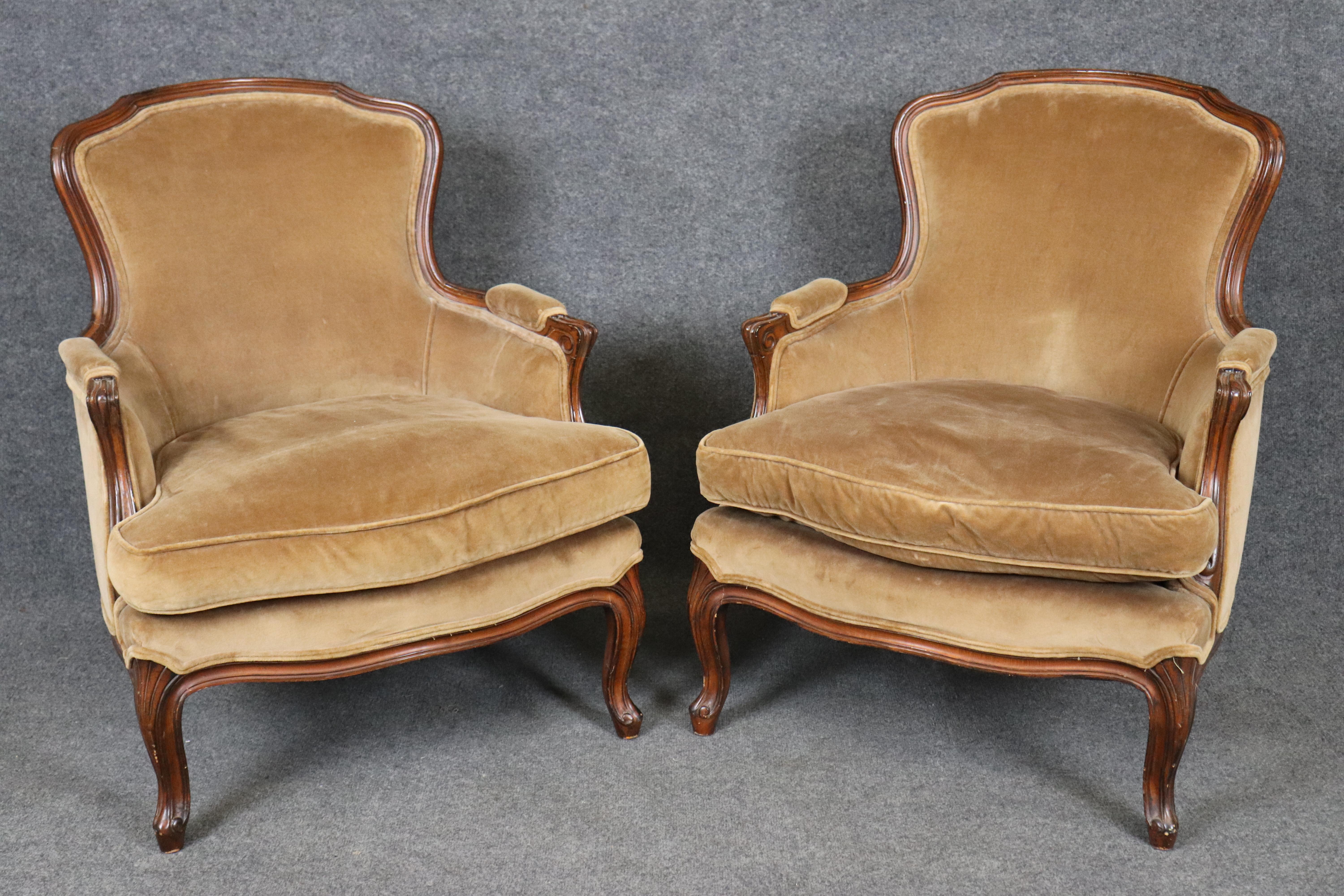 Pair of French Louis XV Style Carved Bergere Chairs For Sale at 1stDibs