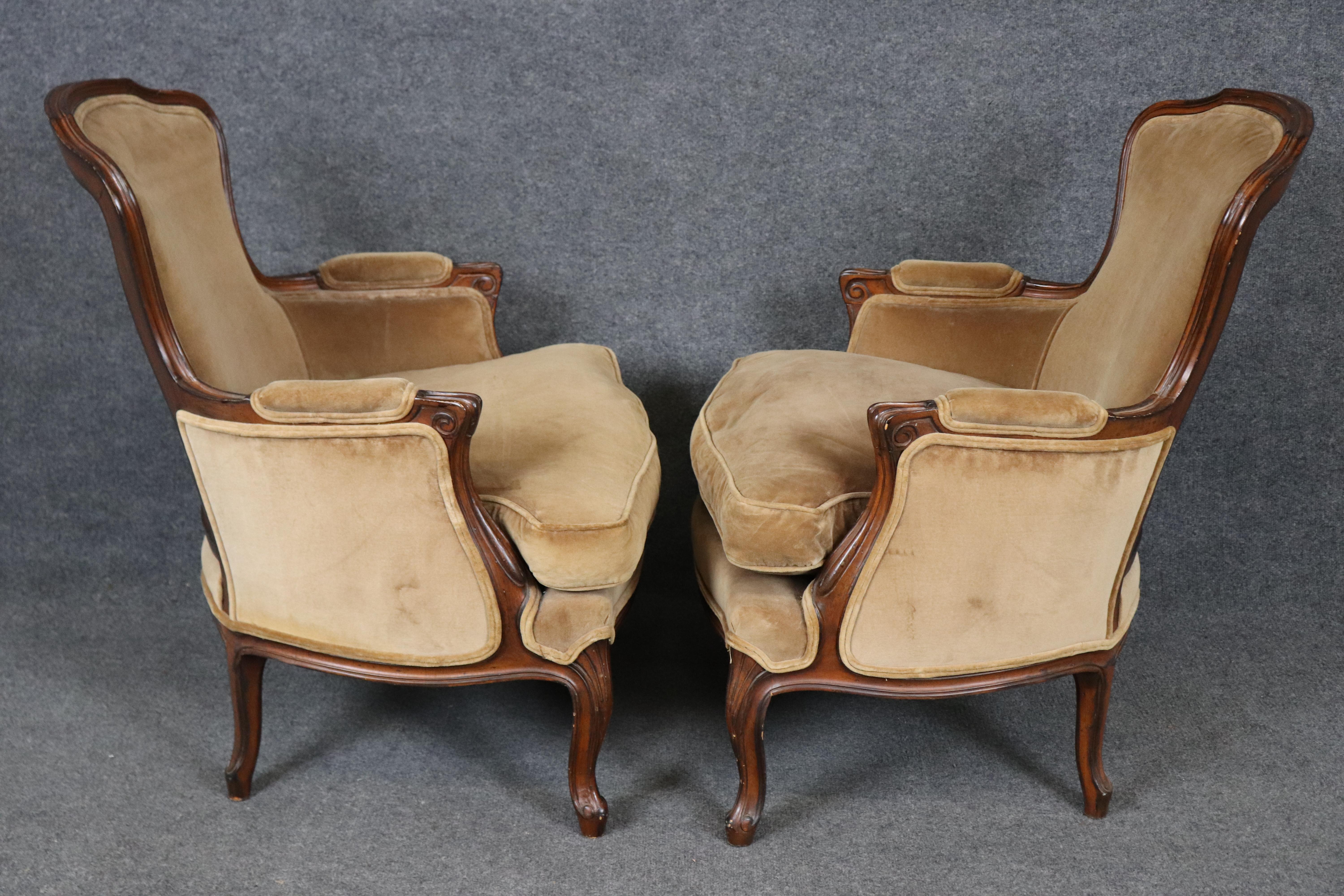Pair of French Louis XV Style Carved Bergere Chairs For Sale at 1stDibs