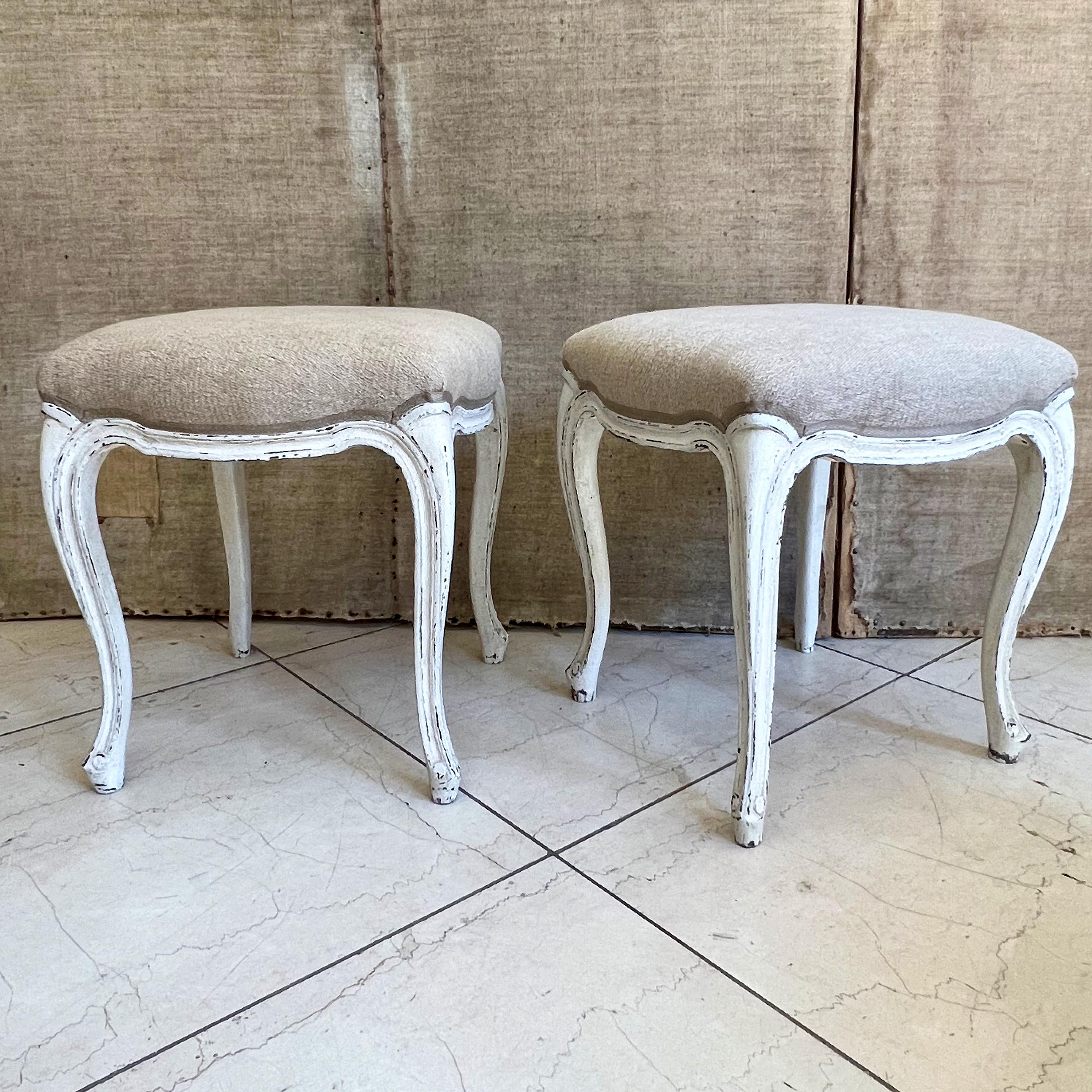 Pair of French Louis XV Style Footstools/Tabourets In Good Condition In Charleston, SC