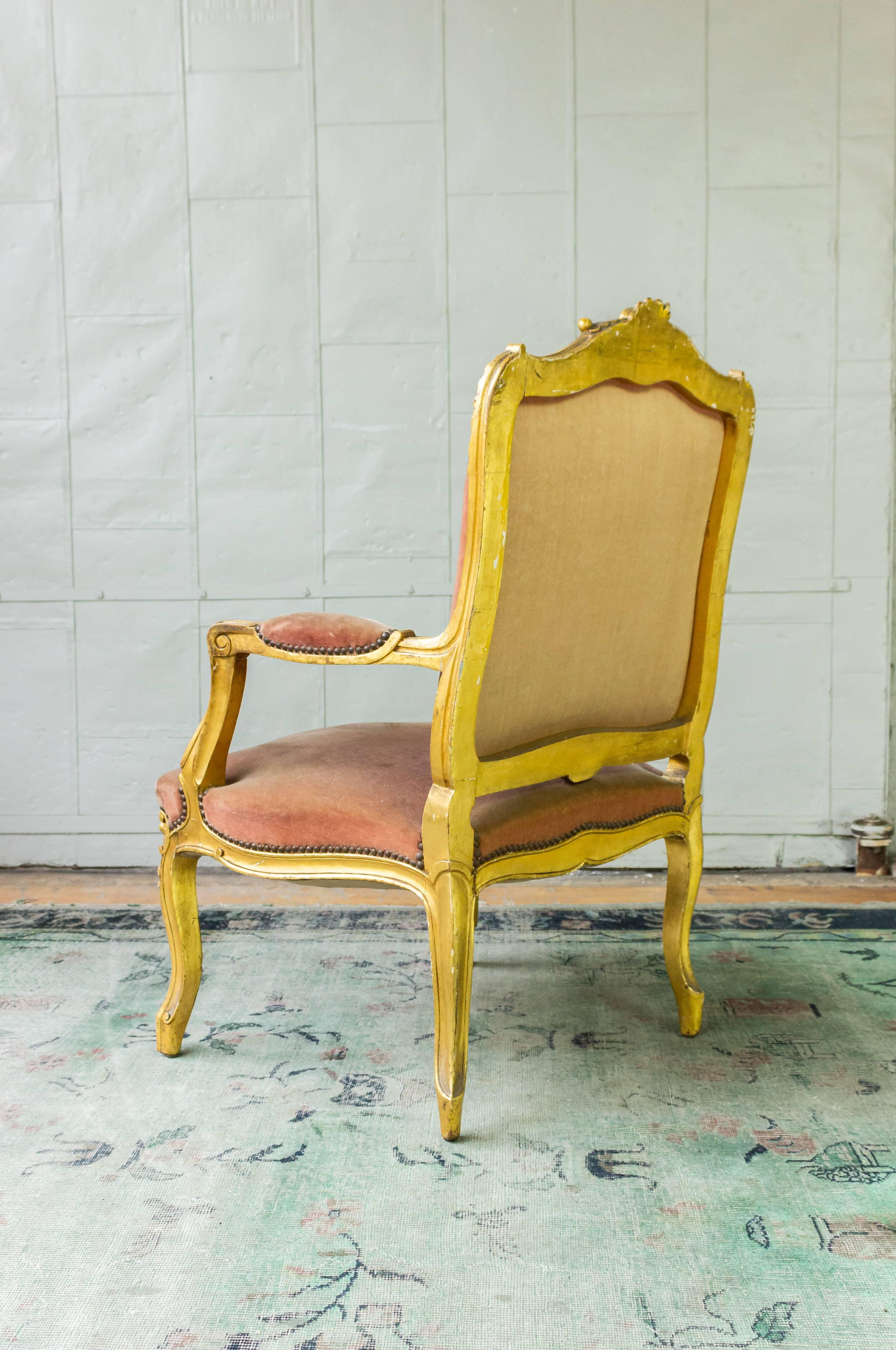 Pair of French Louis XV Style Gilt Armchairs in Faded Salmon Velvet 4