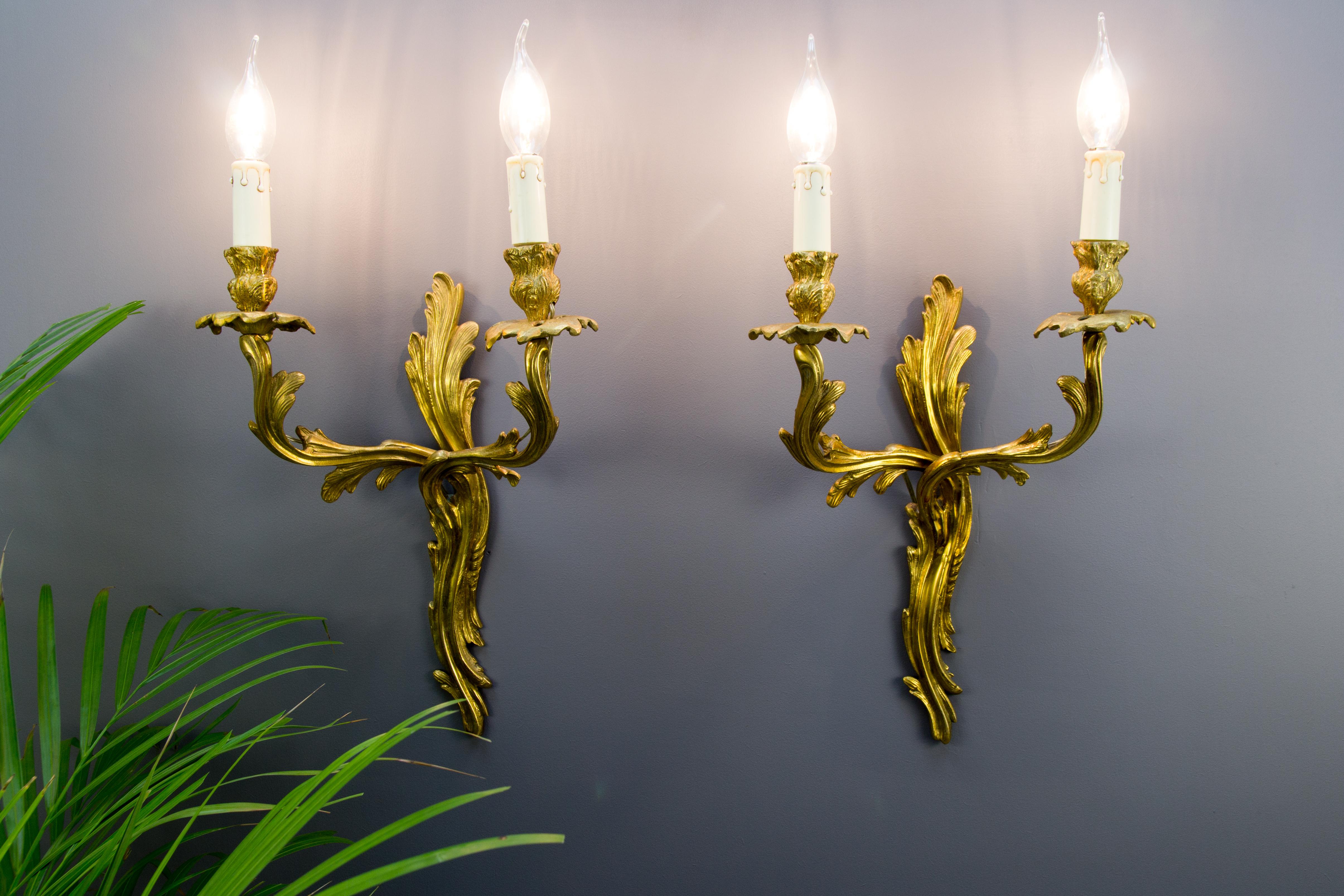 Mid-20th Century Pair of French Louis XV Style Two-Light Gilt Bronze Sconces, 1930s