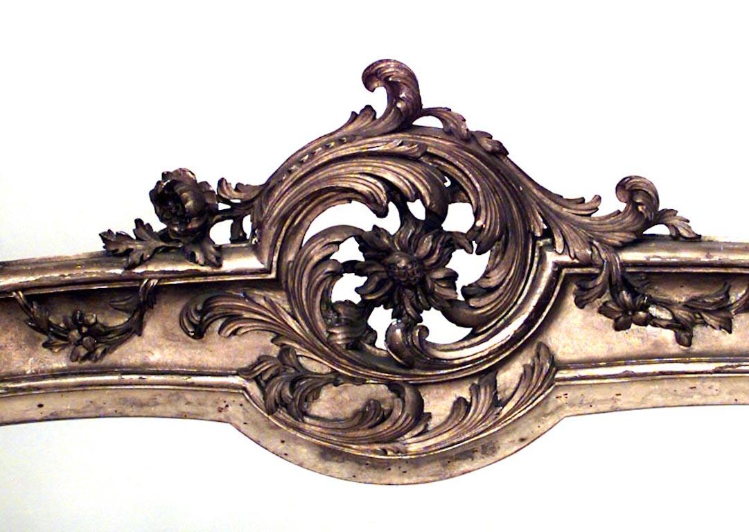 19th Century Pair of French Louis XV Gilt Carved Valances For Sale