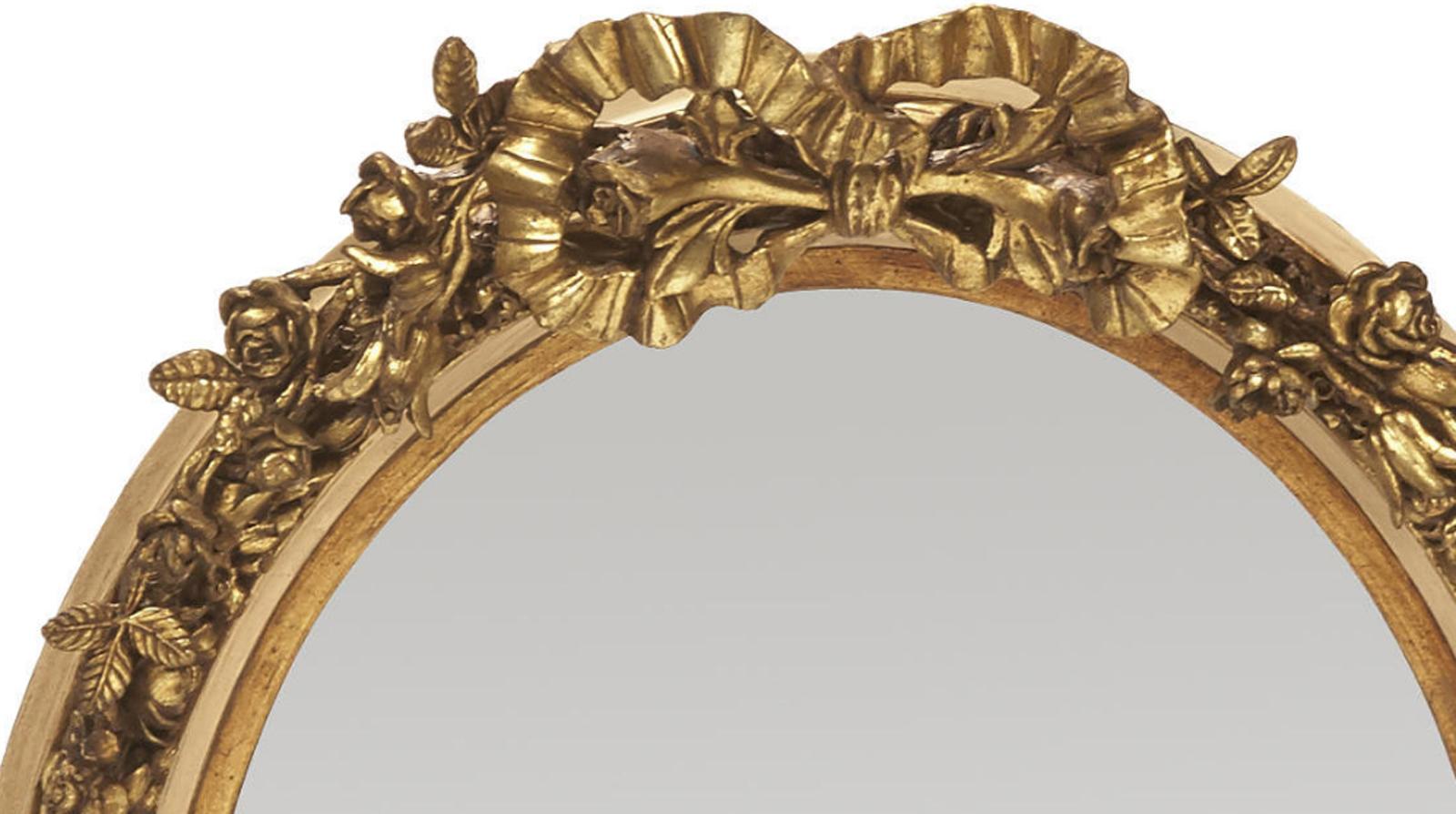 Français Paire de miroirs ovales dorés de style Louis XV français en vente