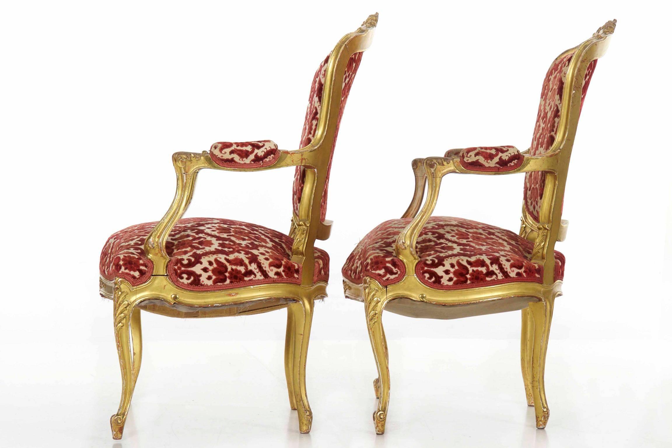 Pair of French Louis XV Style Giltwood Antique Armchairs Fauteuils, circa 1900 5