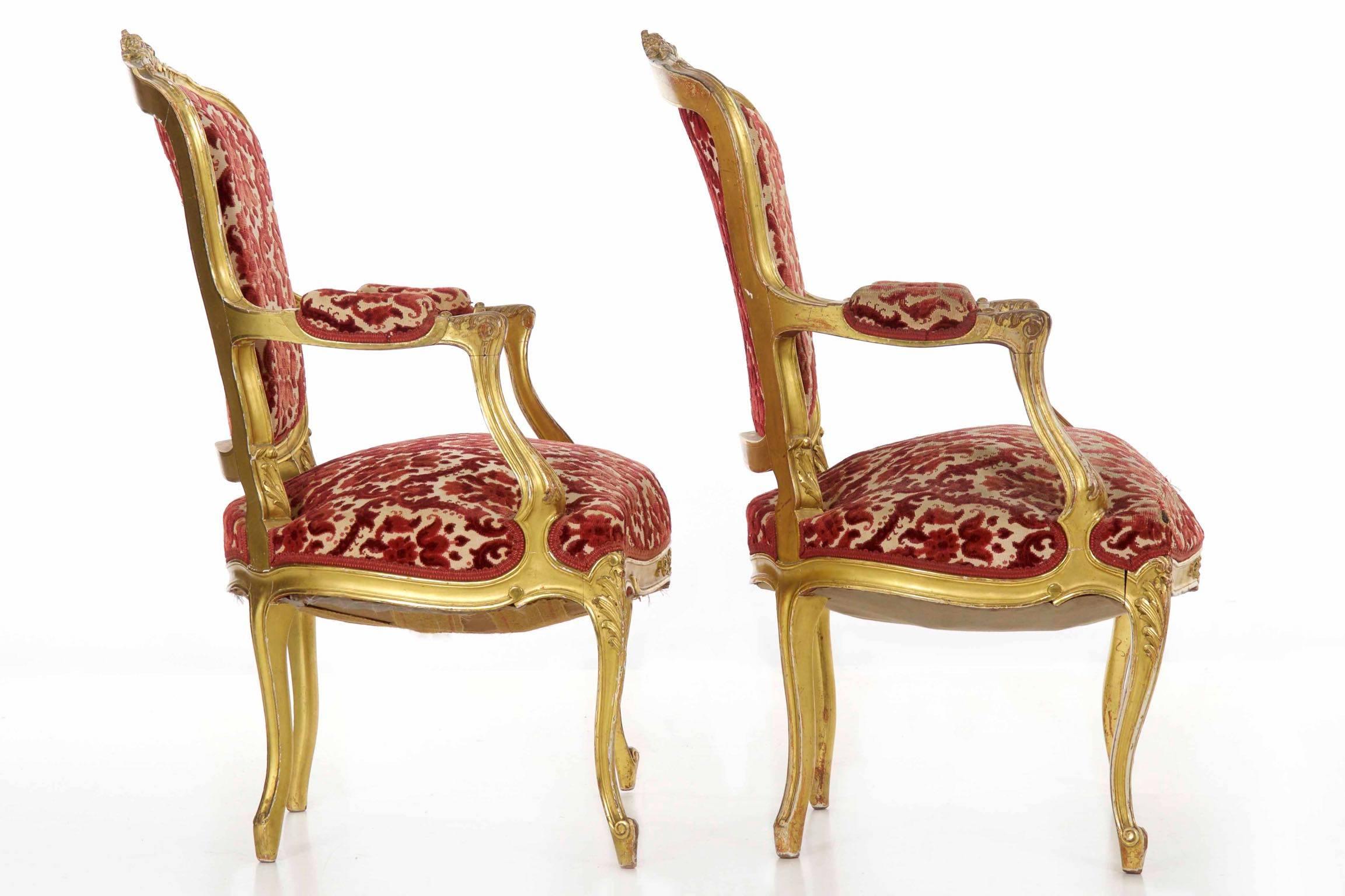 Pair of French Louis XV Style Giltwood Antique Armchairs Fauteuils, circa 1900 10