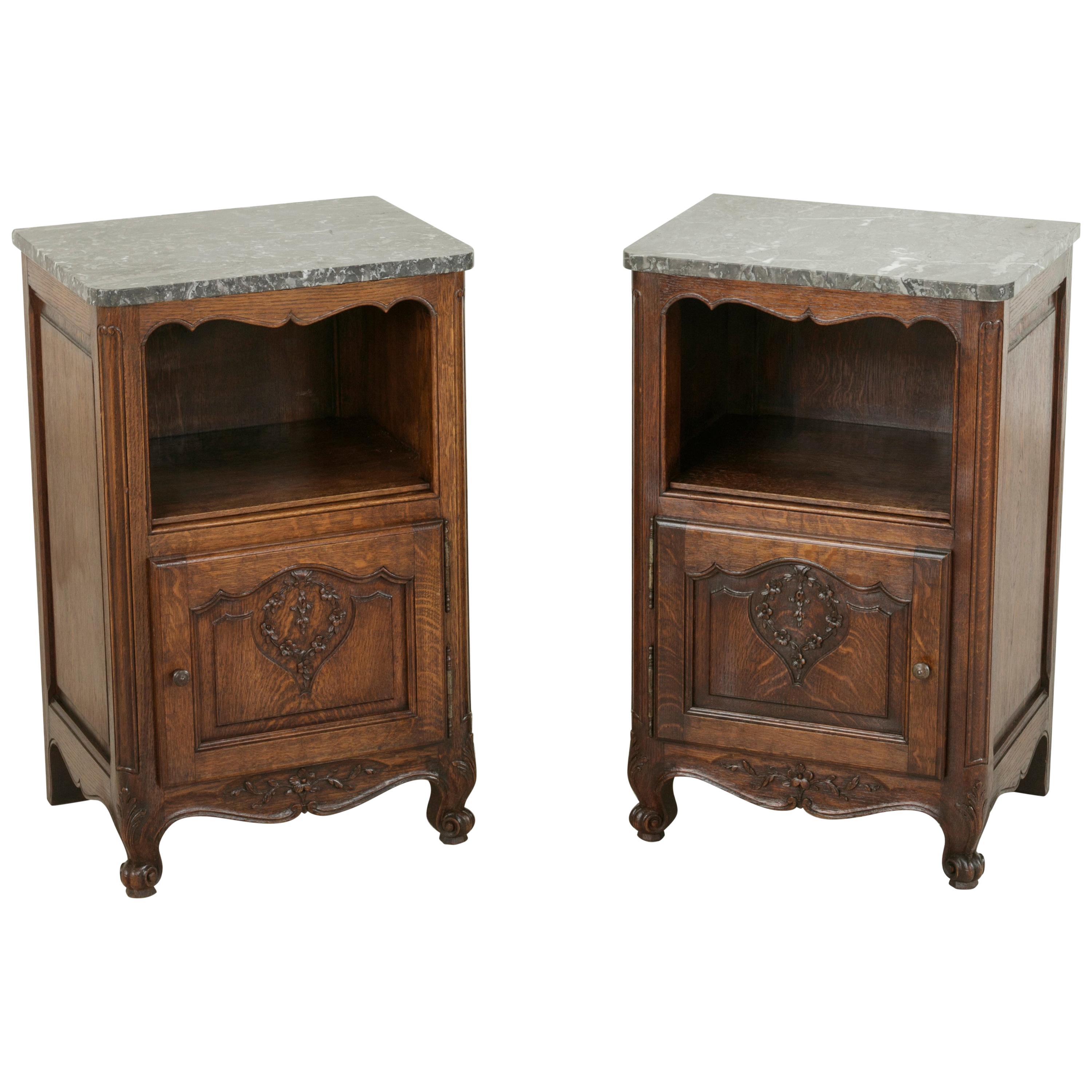 Pair of French Louis XV Style Hand-Carved Oak Nightstands with Marble Top, Niche