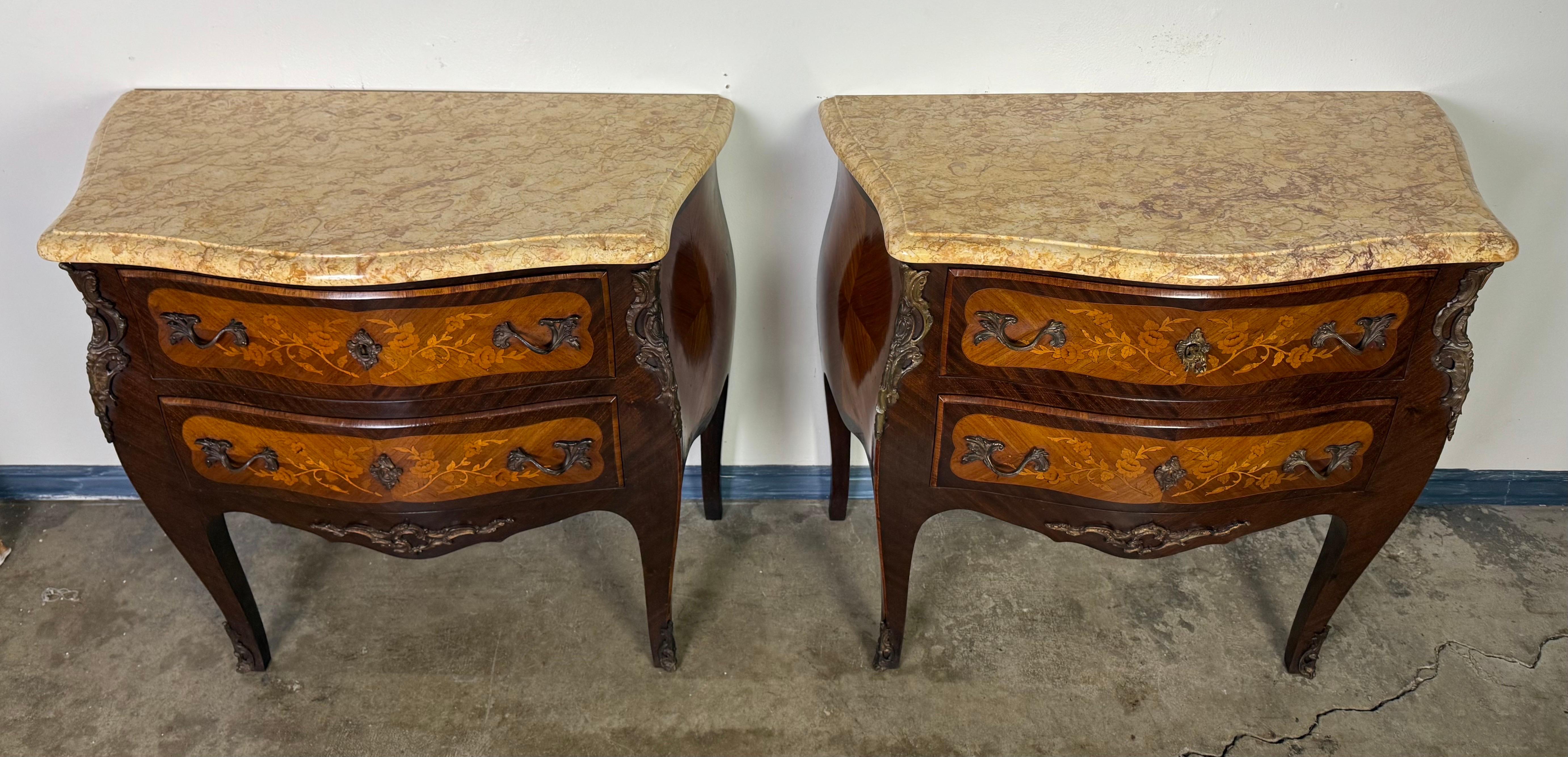 Pair of French Louis XV Style Marble-Top Commodes In Good Condition For Sale In Los Angeles, CA