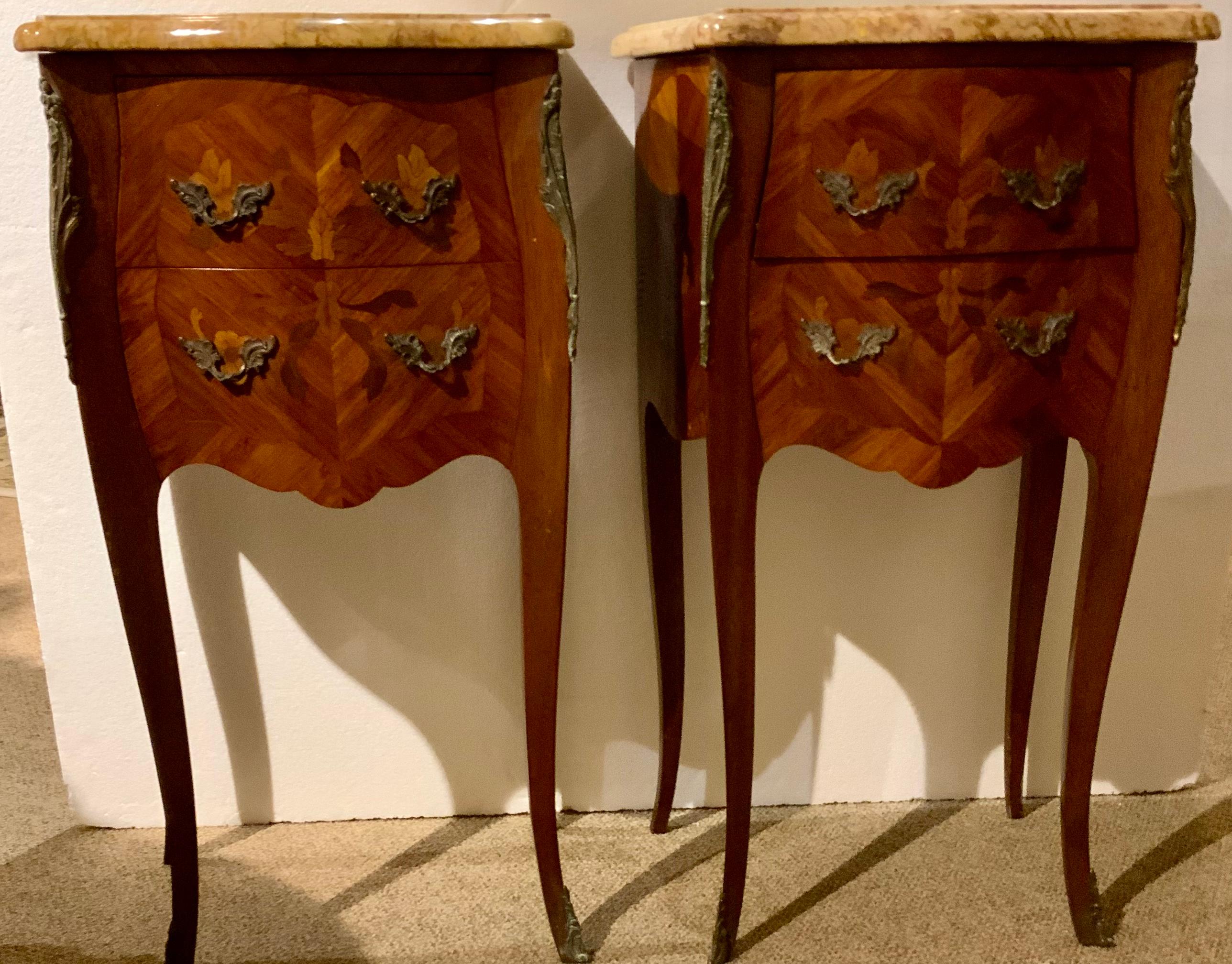Walnut Pair of French Louis XV-Style Night Stands with Marble Tops For Sale