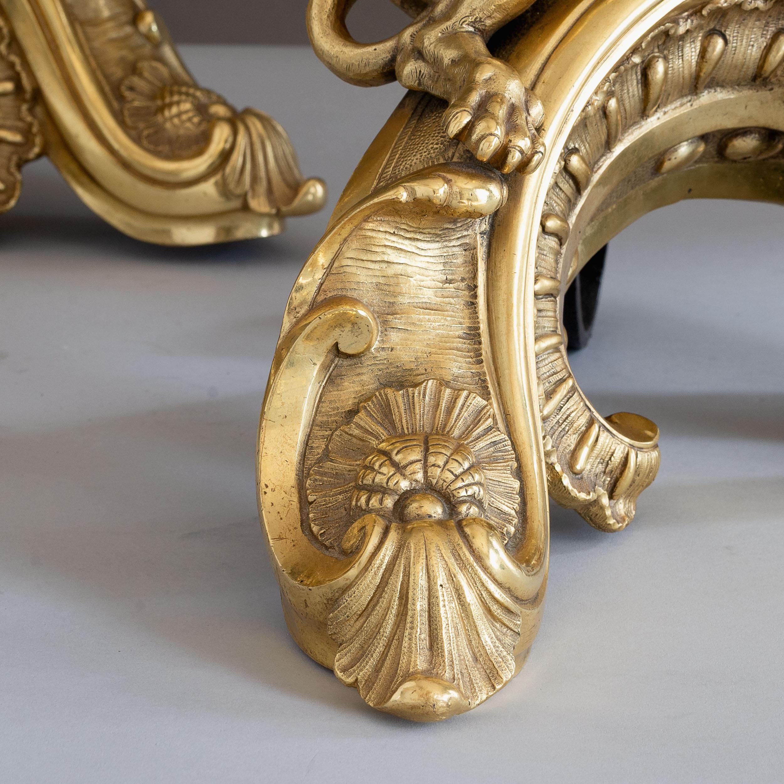Similoro Coppia di Chenet francesi in stile Luigi XV con ormeggio, XIX secolo in vendita