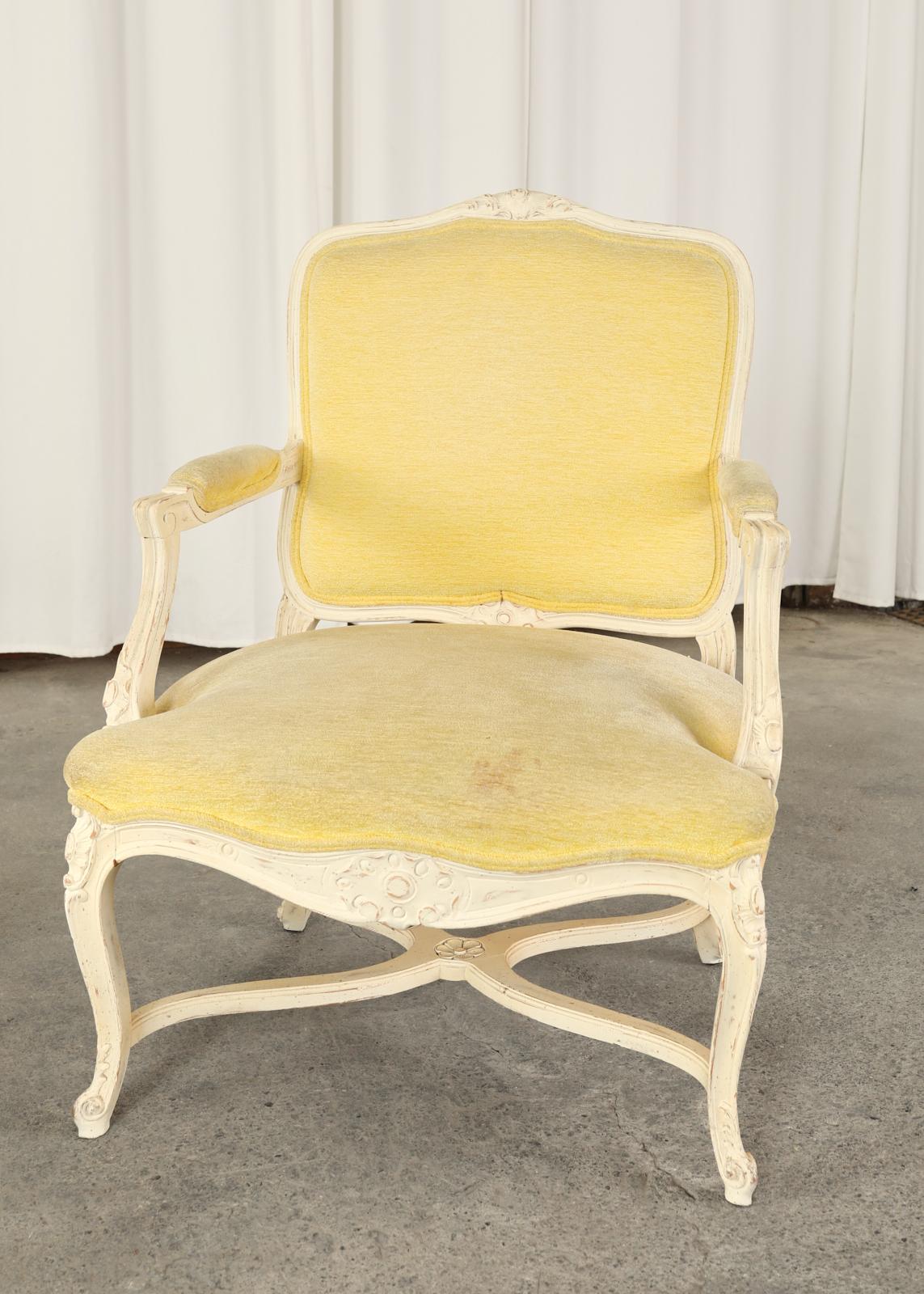 Pair of French Louis XV Style Painted Fauteuil Armchairs For Sale 3