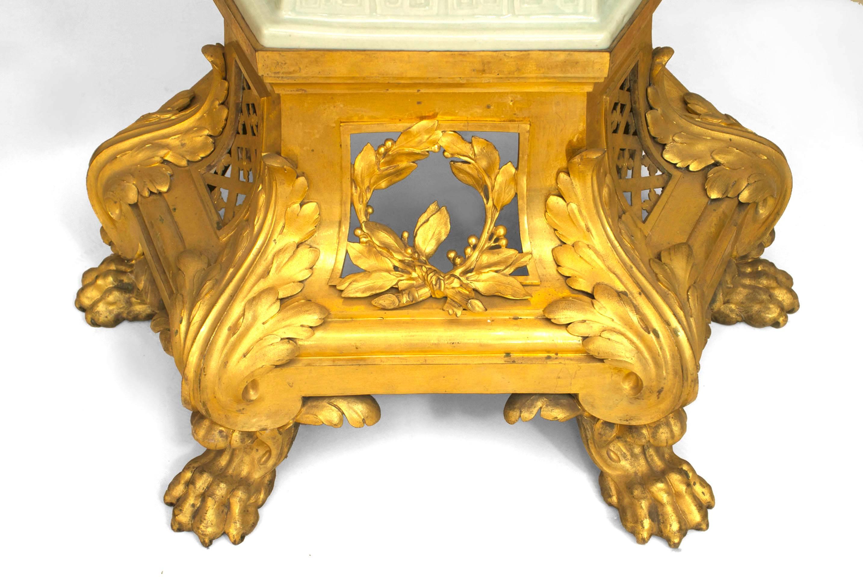 Paire de piédestaux français Louis XV en vente 5