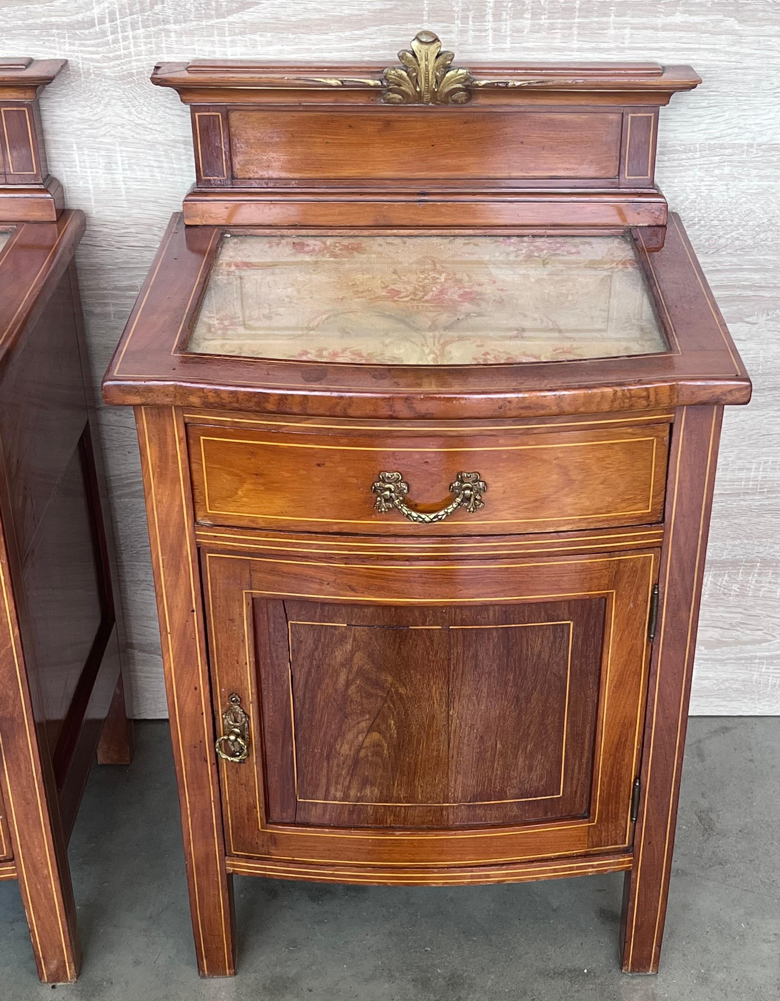 Pair of French Louis XV Style Satinwood One Door Nightstand Bedside Cabinet For Sale 3
