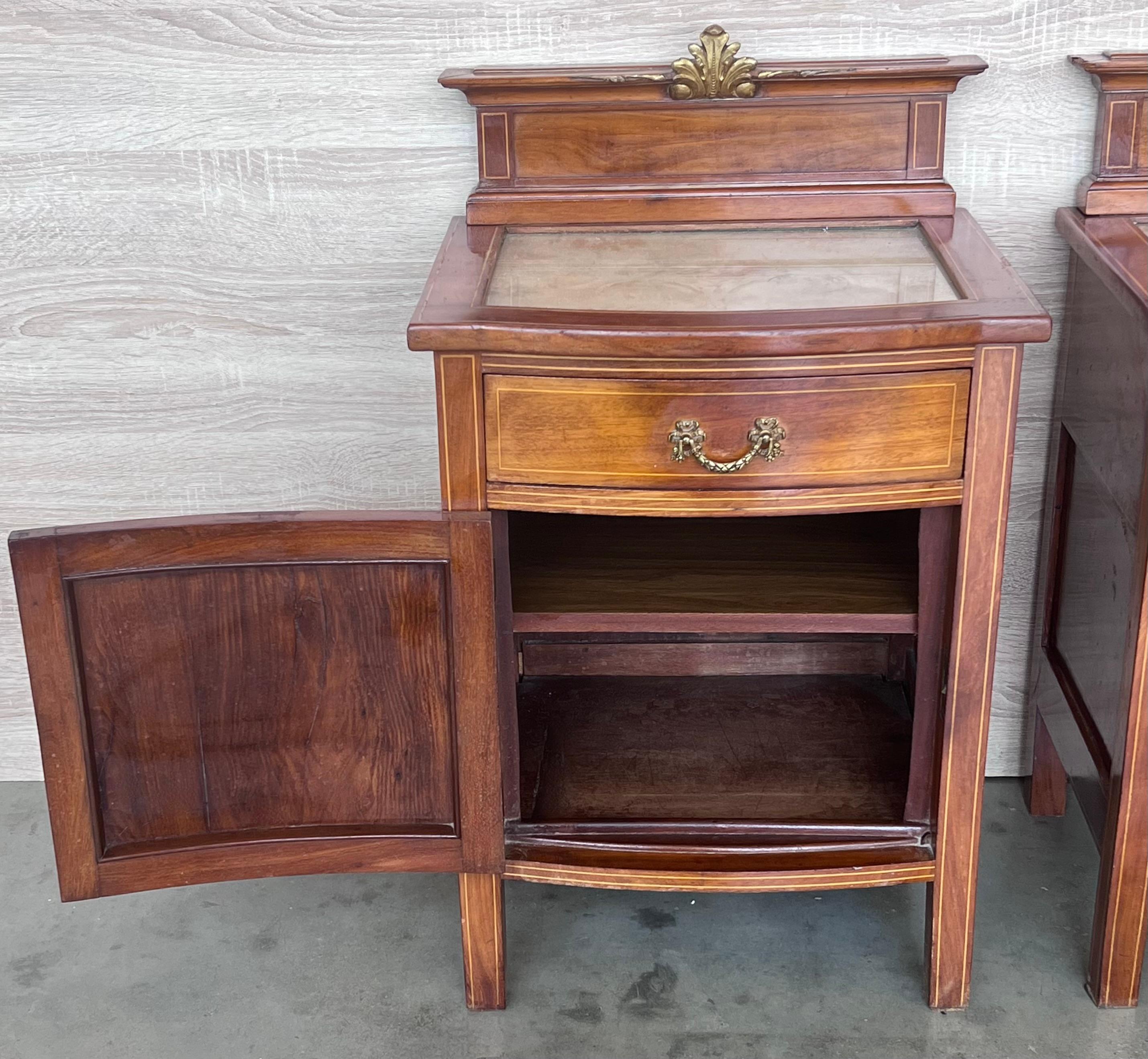 Pair of French Louis XV Style Satinwood One Door Nightstand Bedside Cabinet For Sale 4