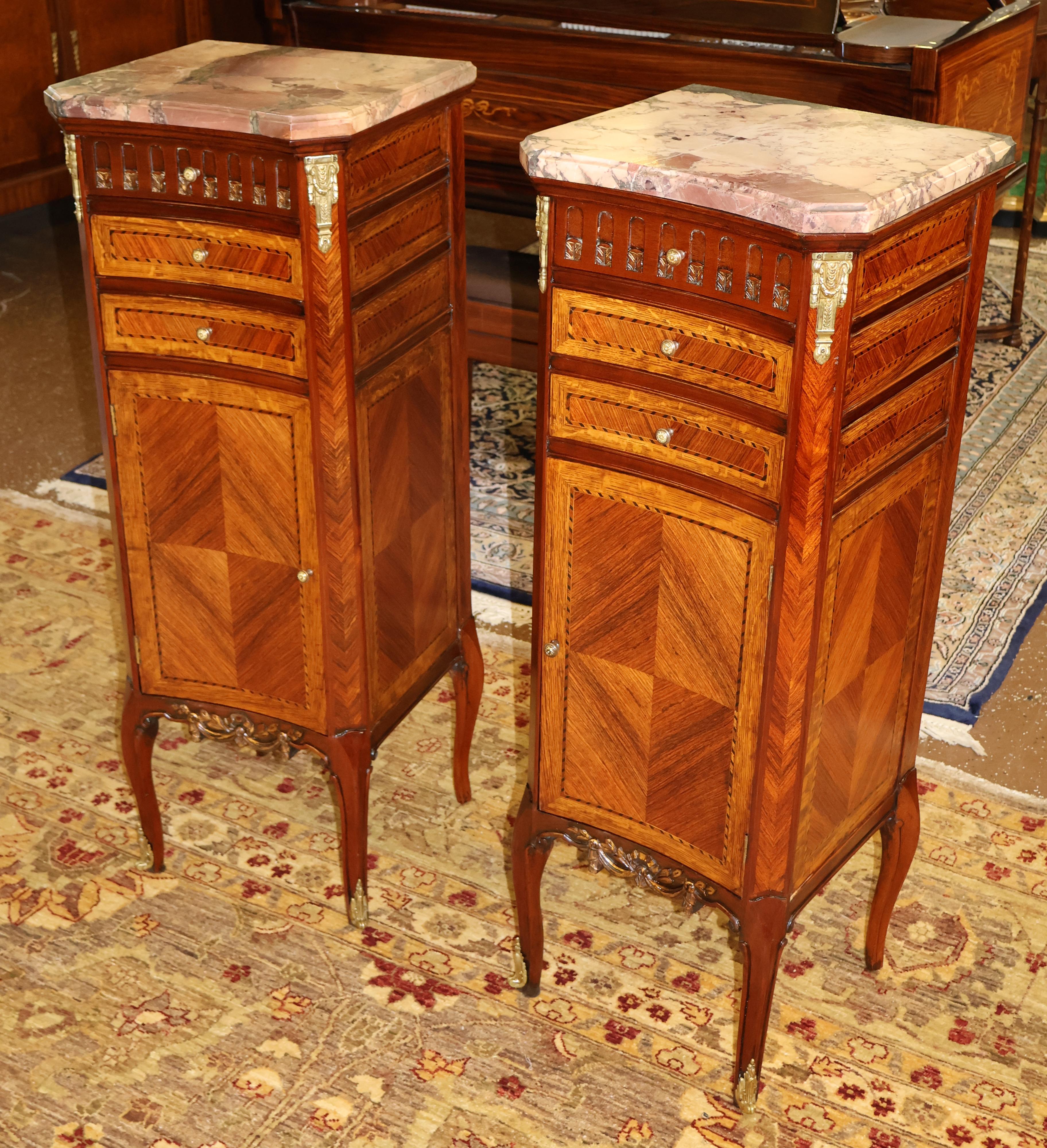Pair of French Louis XV Style Semainier Lingerie Chest Tall Night Stands In Good Condition For Sale In Long Branch, NJ