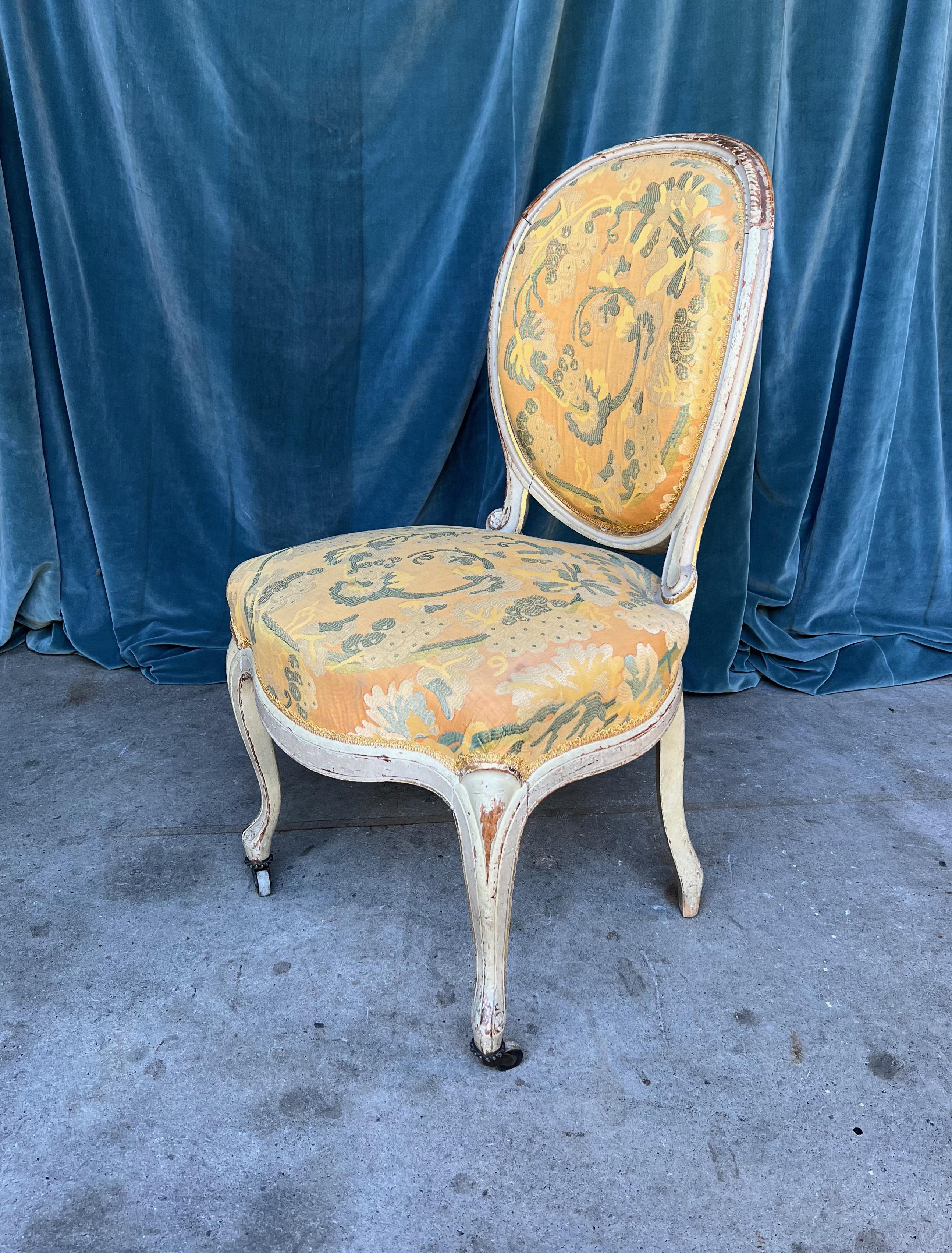 19th Century Pair of French Louis XV Style Side Chairs in Yellow Fabric For Sale