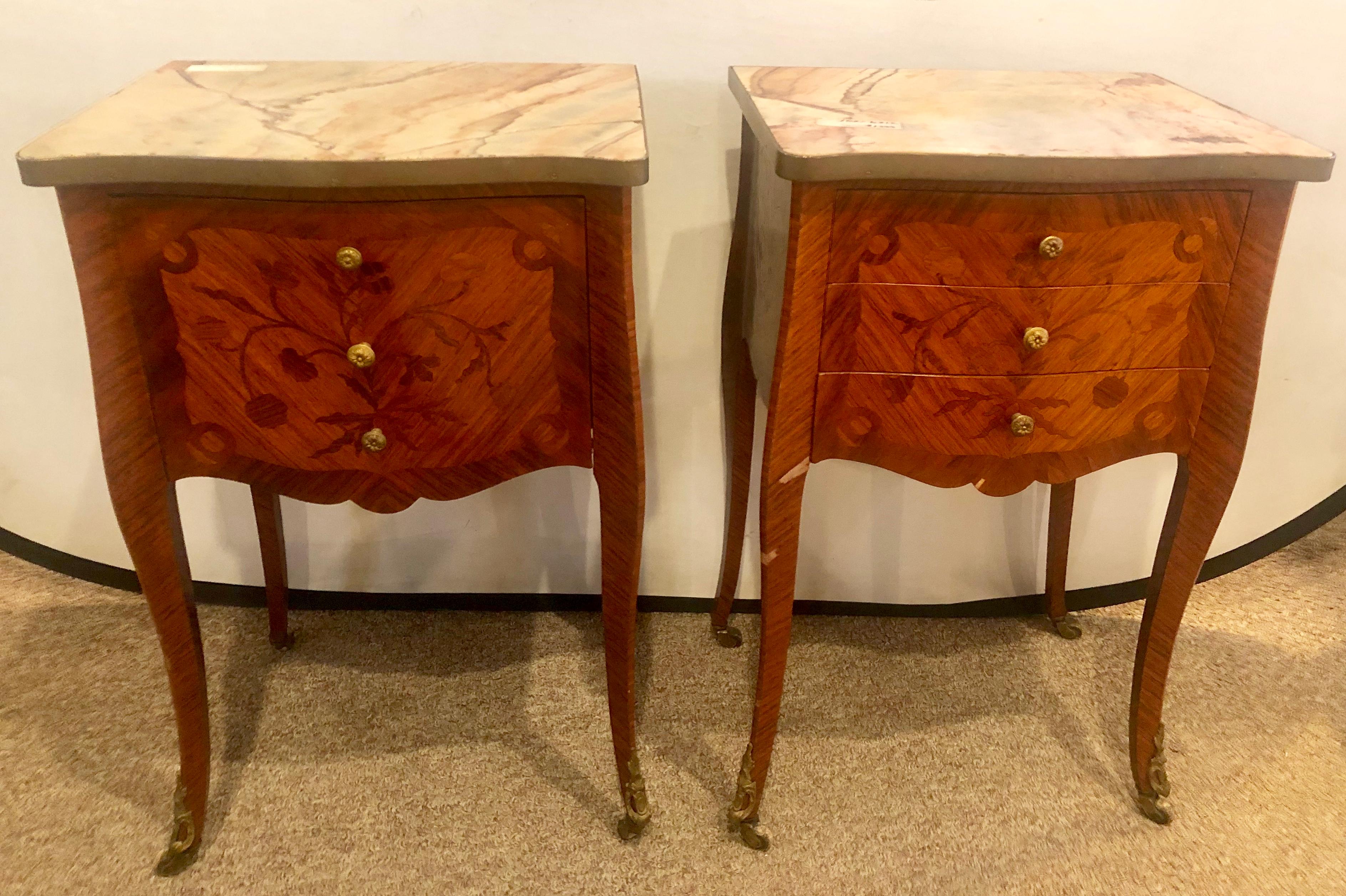 Pair of French Louis XV Style Stands, End Tables, Side Tables or Night Tables In Good Condition In Stamford, CT