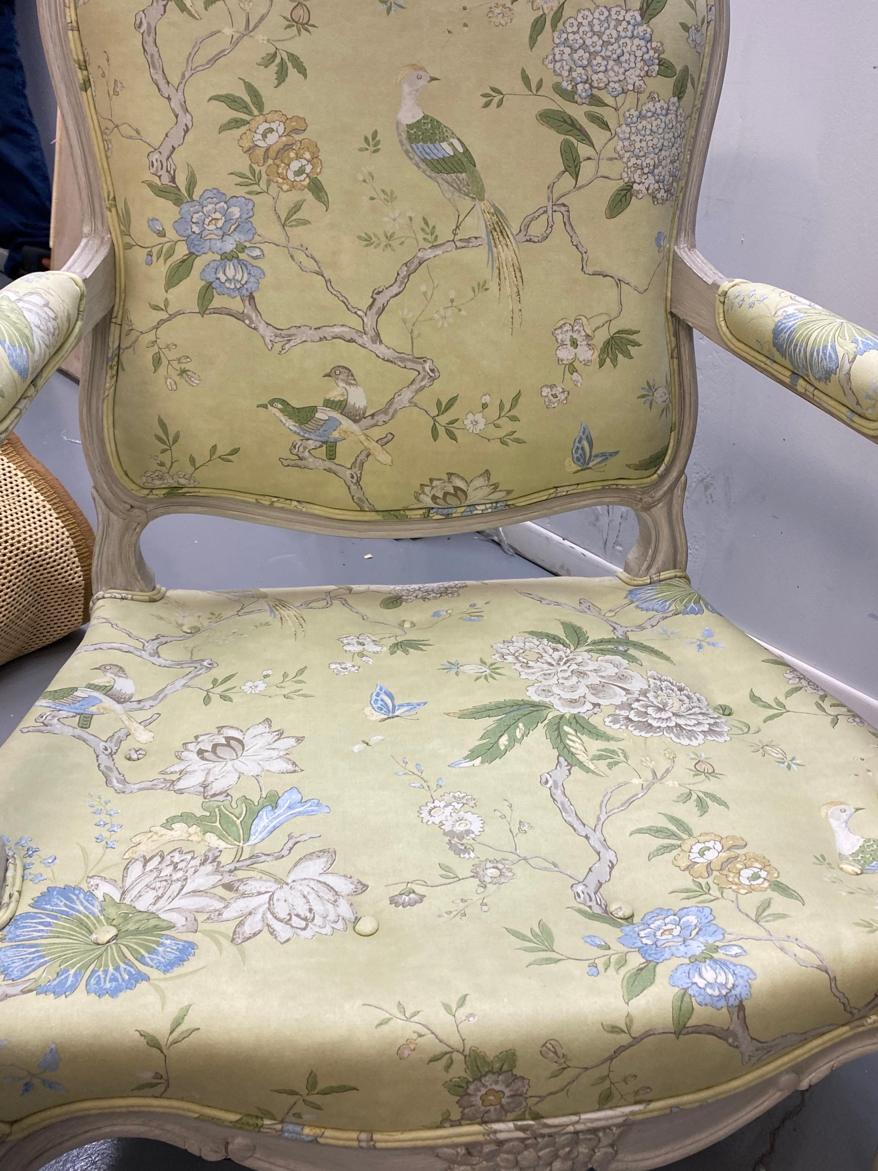 Pair of French Louis XV Style White Painted Armchairs For Sale 2