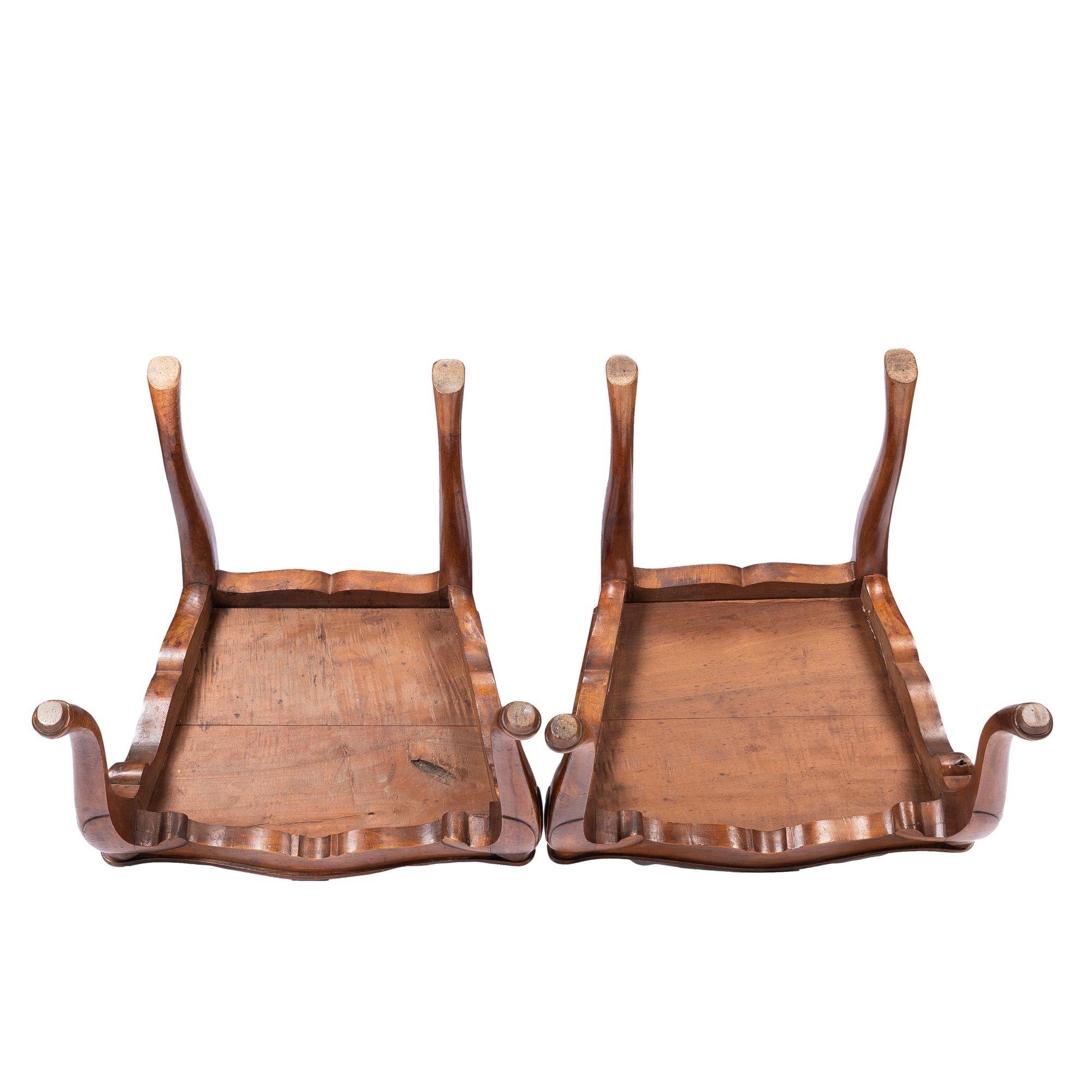 Pair of French Louis XV Walnut Plank Seat Hall Chairs on Cabriole Legs, 1800s For Sale 8
