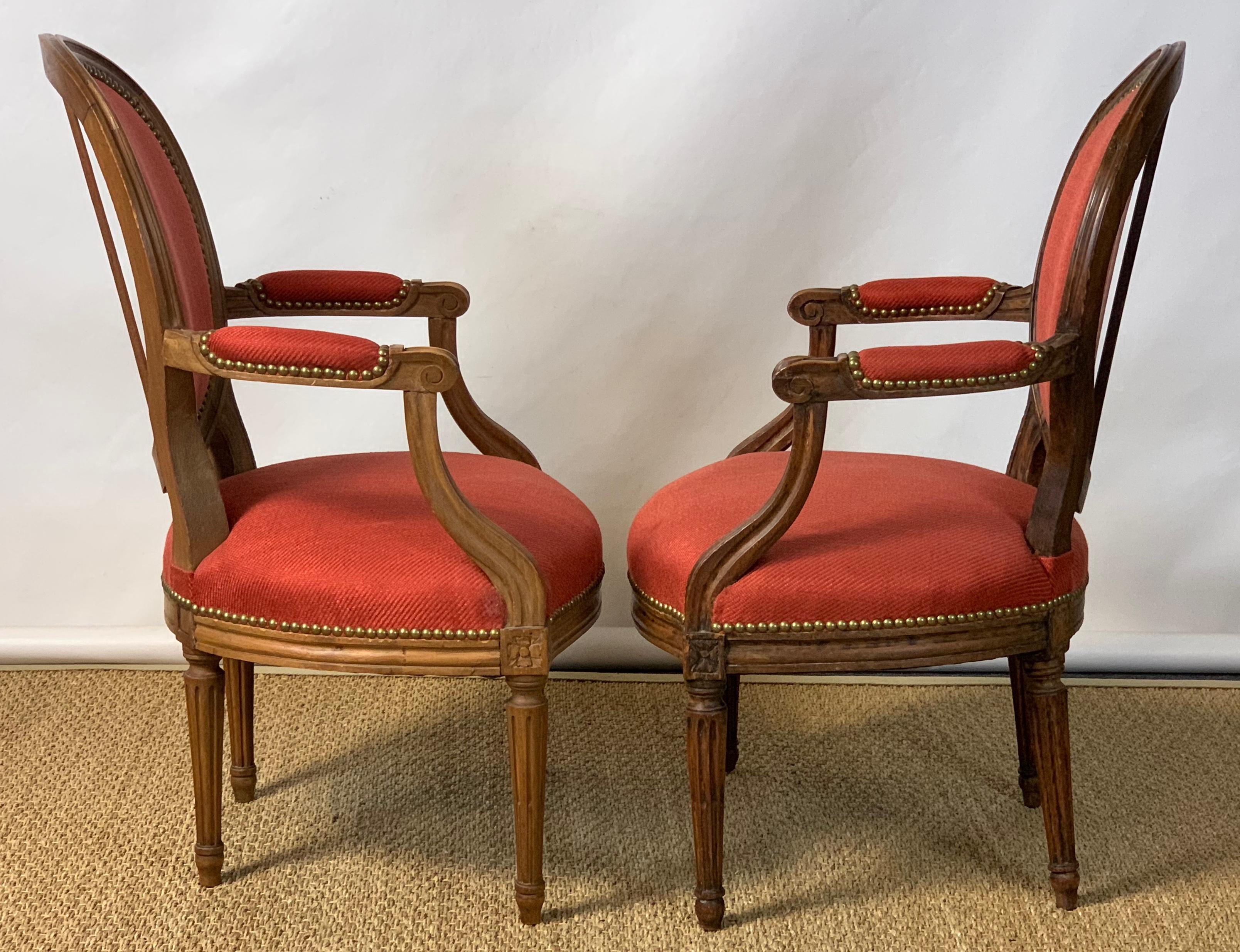 Carved Pair of French Louis XVI Beechwood Fauteuils For Sale