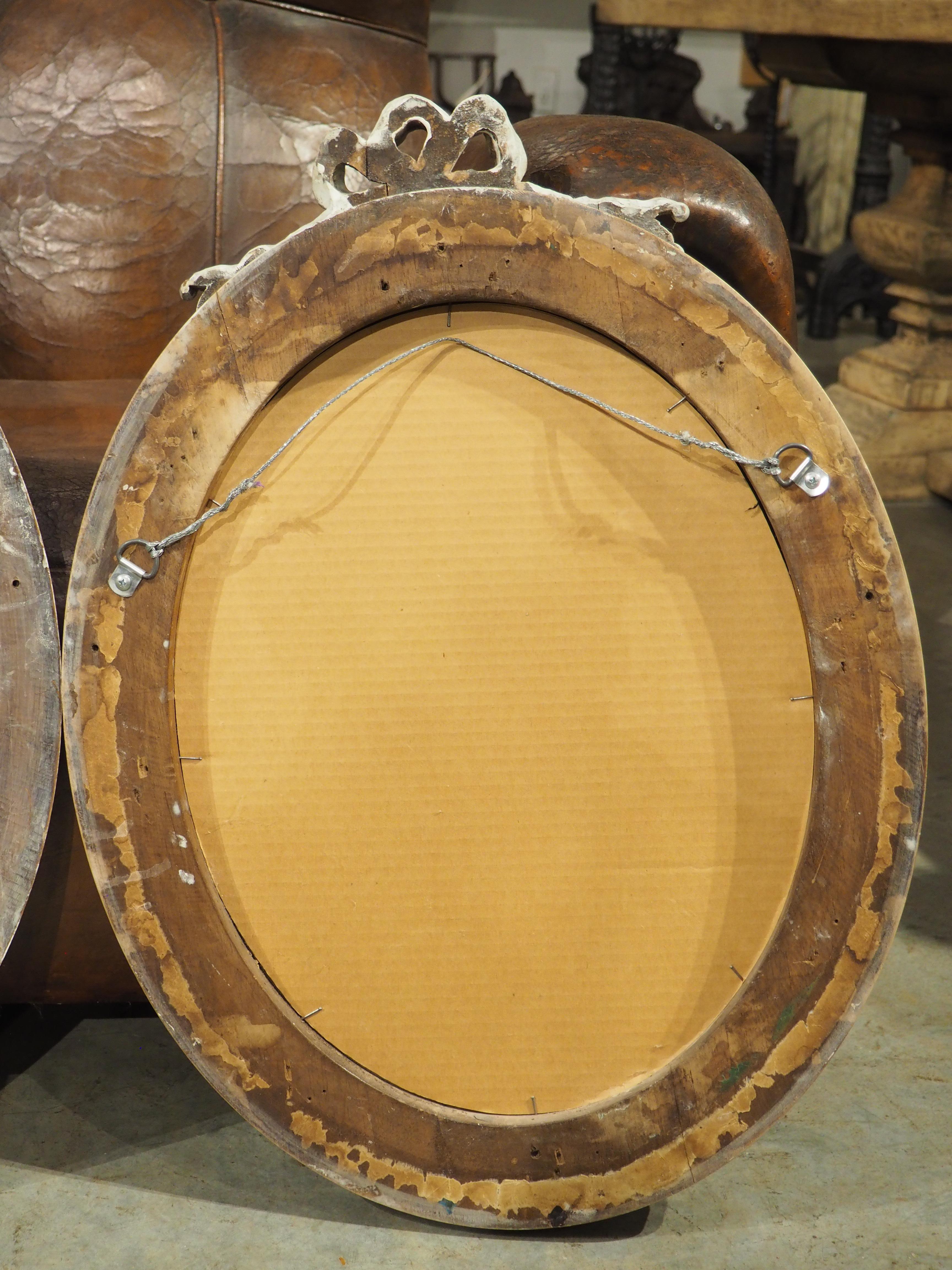 Pair of French Louis XVI Carved and Whitewashed Wooden Oval Mirrors, Early 1900s 12