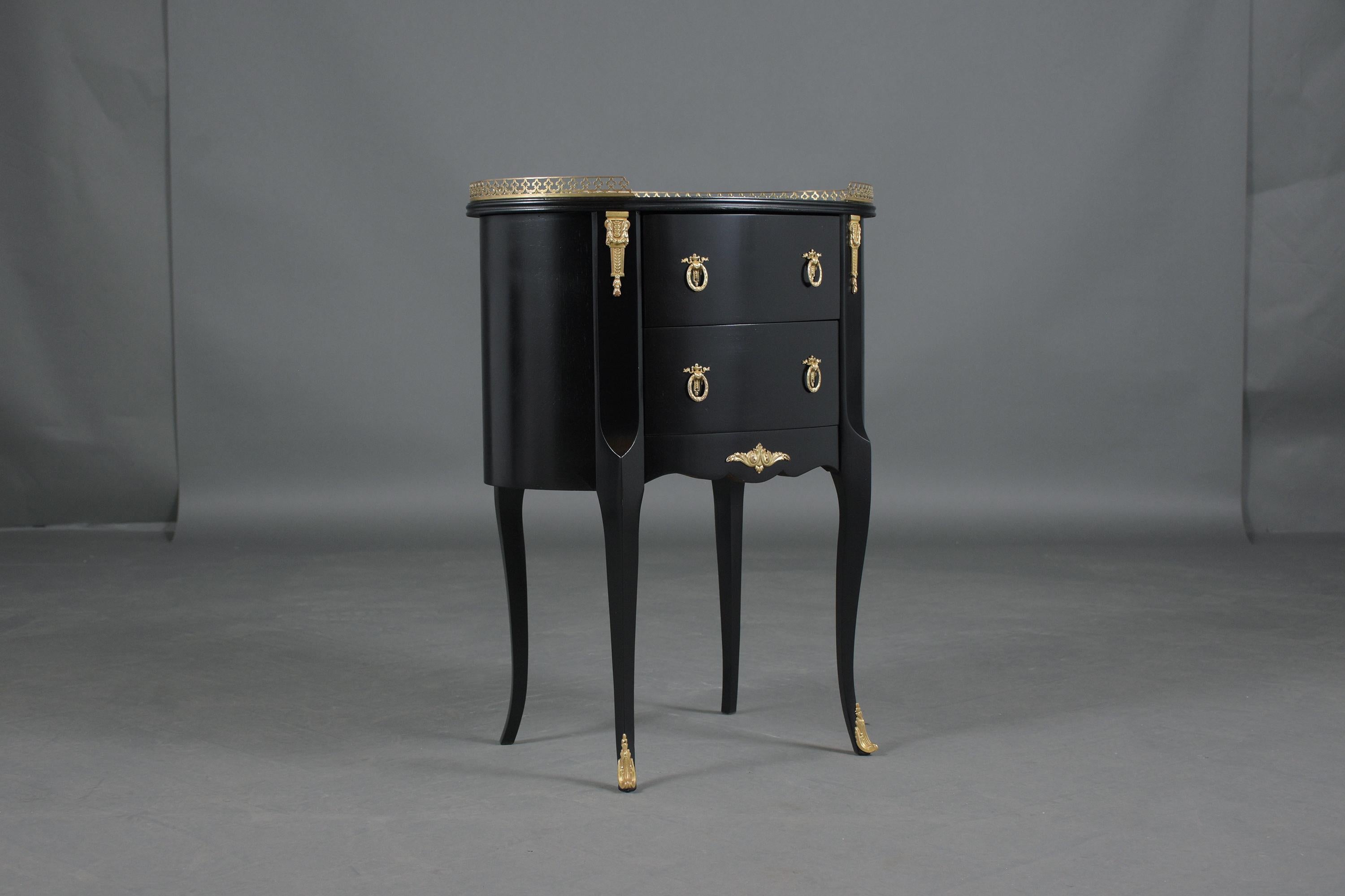 Pair of French Louis XVI Commodes 4