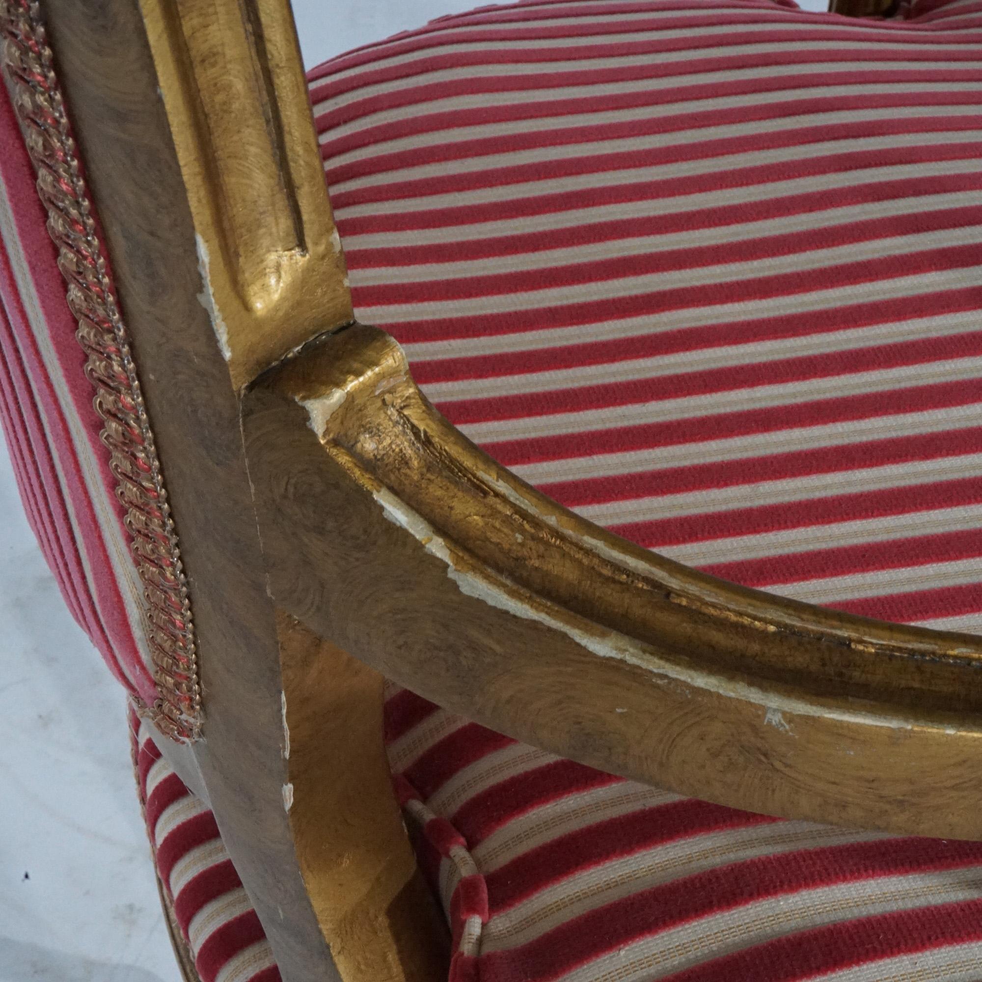 Paar französische Louis-XVI-Sessel aus vergoldetem Holz, gepolstert, 20. Jahrhundert im Angebot 8