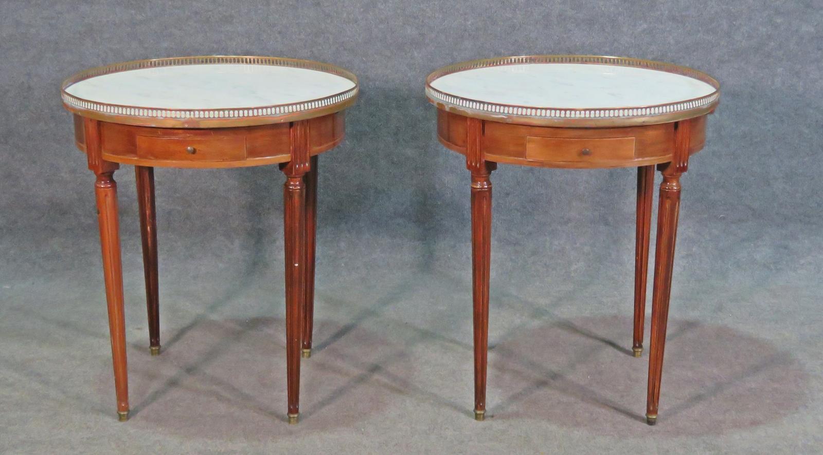 Pair of French Louis XVI Mahogany Gueridons End Tables with Brass Gallery In Good Condition For Sale In Swedesboro, NJ