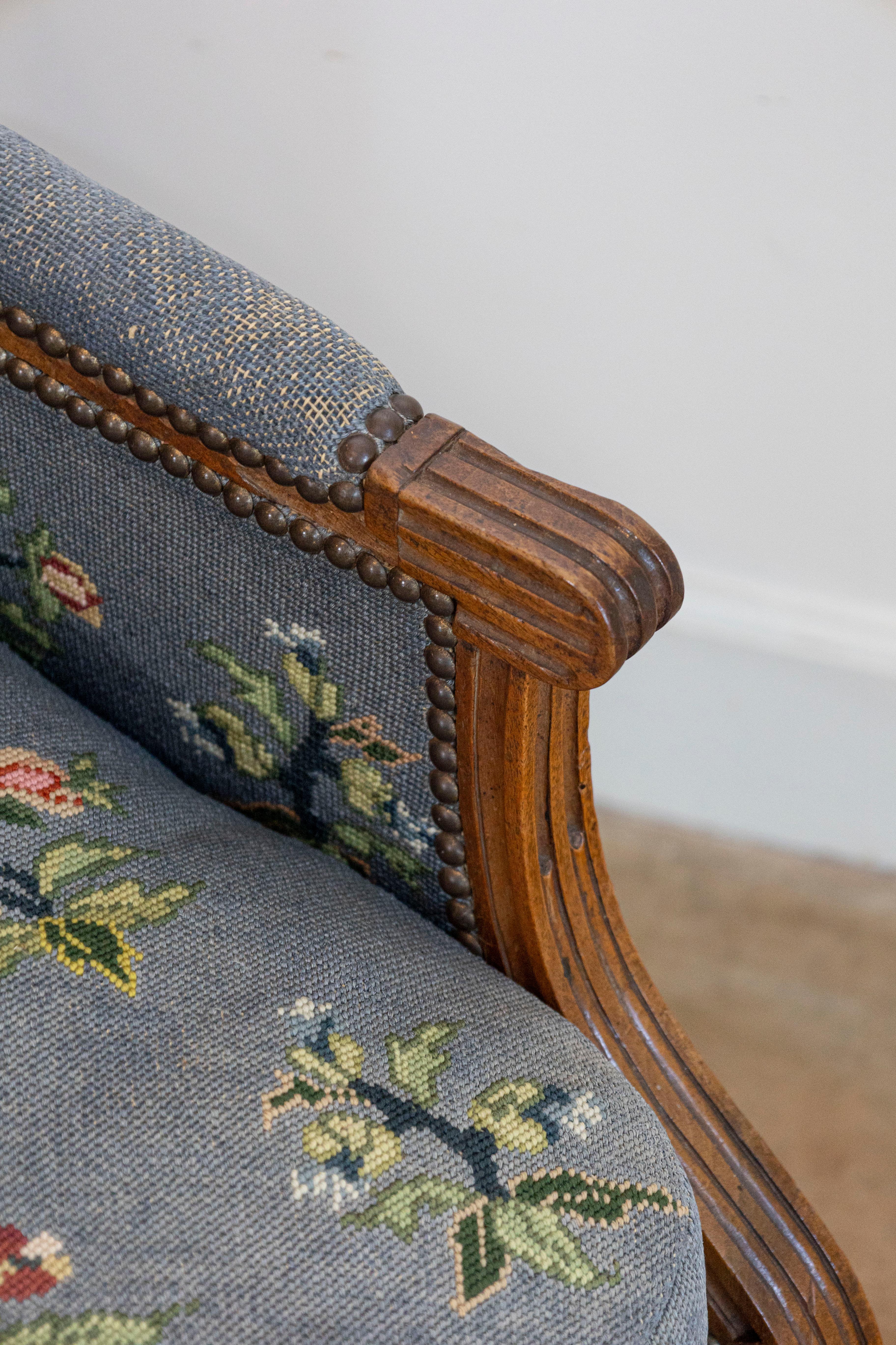 Pair of French Louis XVI Period 1790s Bergère Marquise Chairs with Upholstery For Sale 3
