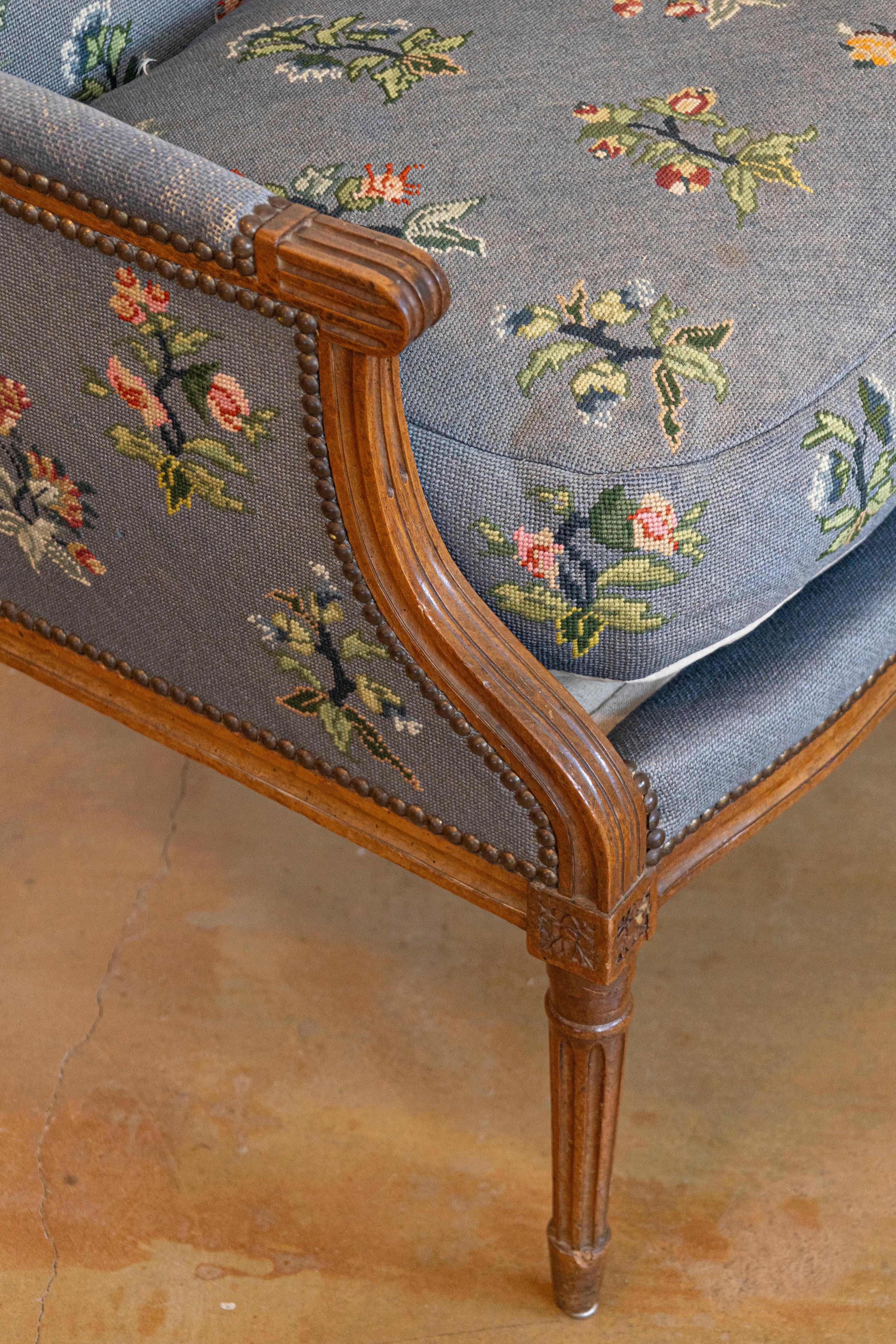 Pair of French Louis XVI Period 1790s Bergère Marquise Chairs with Upholstery For Sale 2
