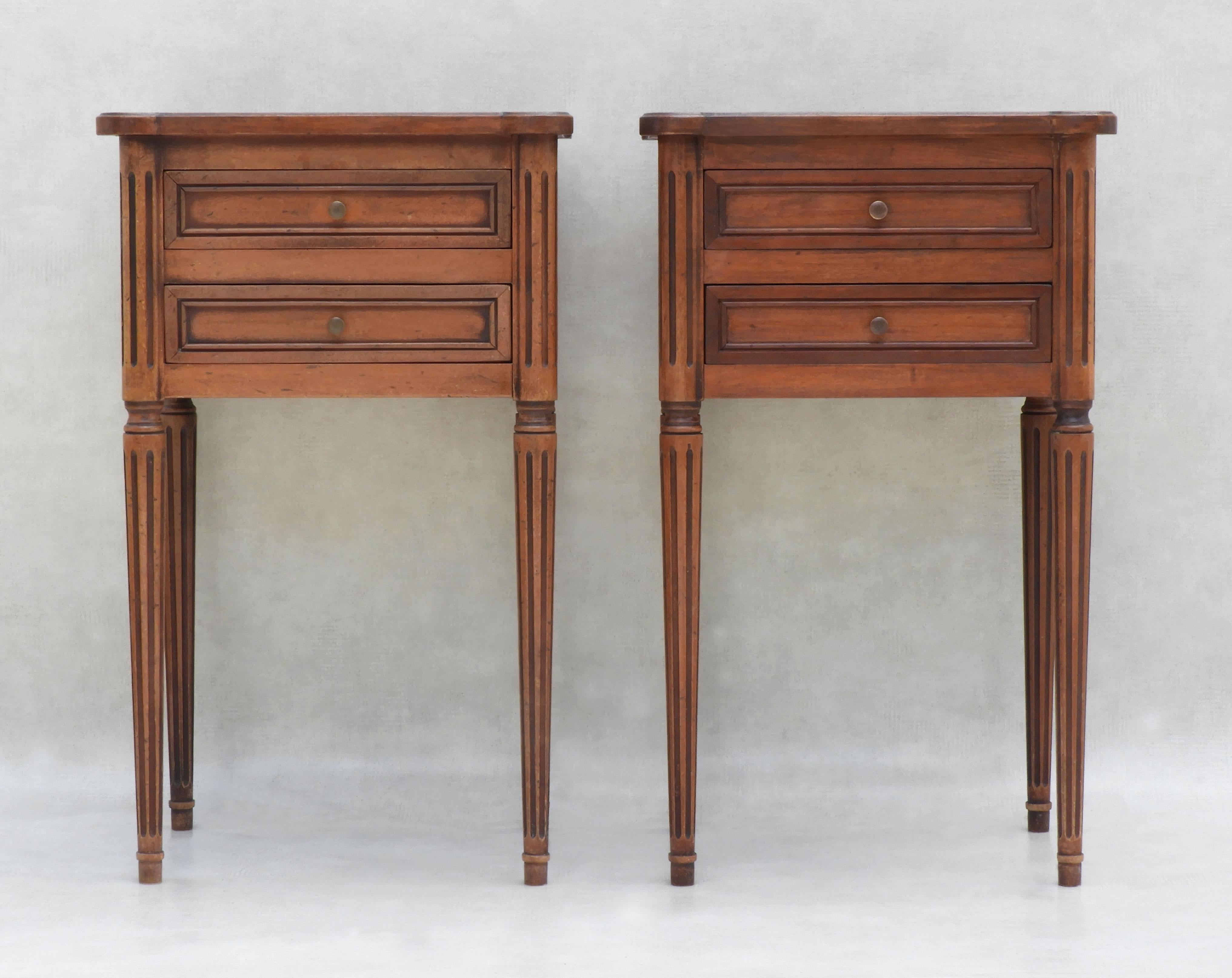 Pair of French Louis XVI Revival Nightstands/Bed Side Tables, C1950 In Good Condition In Trensacq, FR