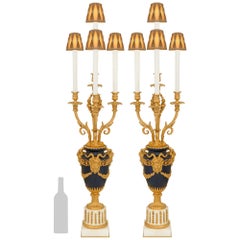 Pareja de lámparas francesas Luis XVI de Ormolu, mármol de Carrara y Bronce