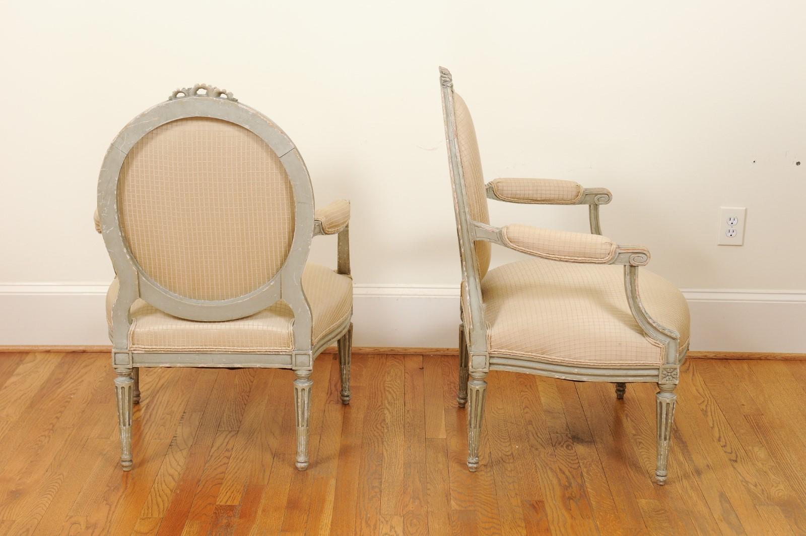 Pair of French Louis XVI Style 1850s Oval Back Armchairs with Carved Ribbons 4