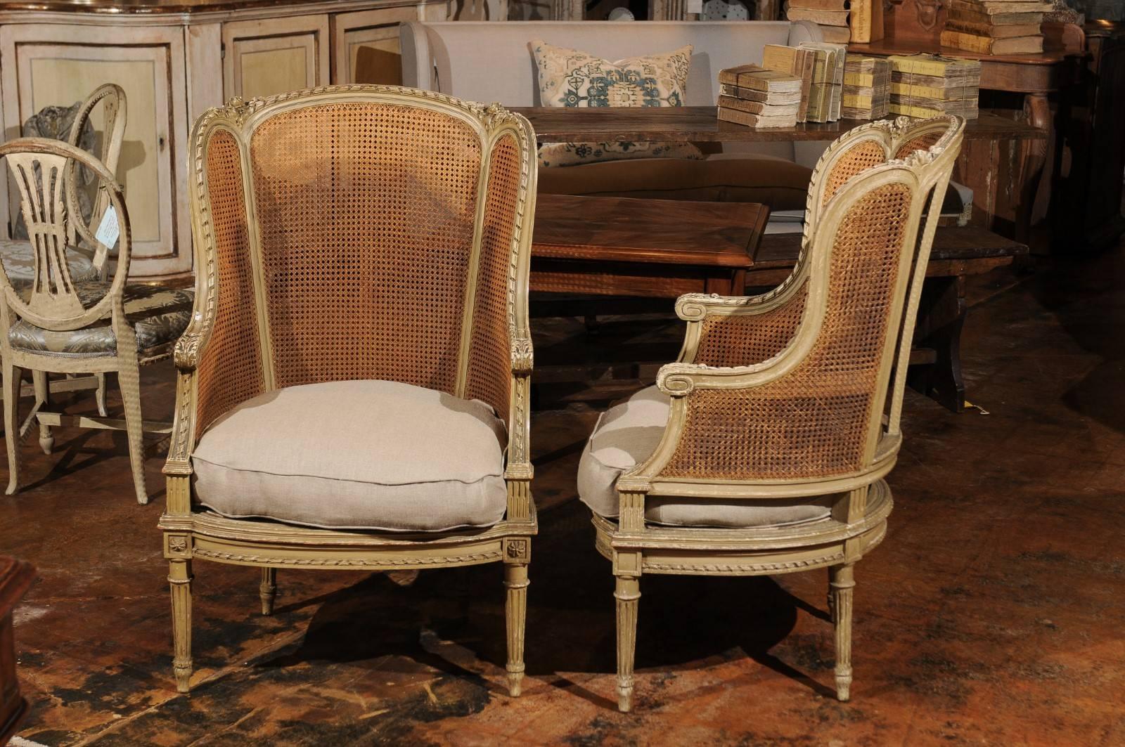 Pair of French Louis XVI Style 1880s Painted Wood and Cane Bergères À Oreilles 3