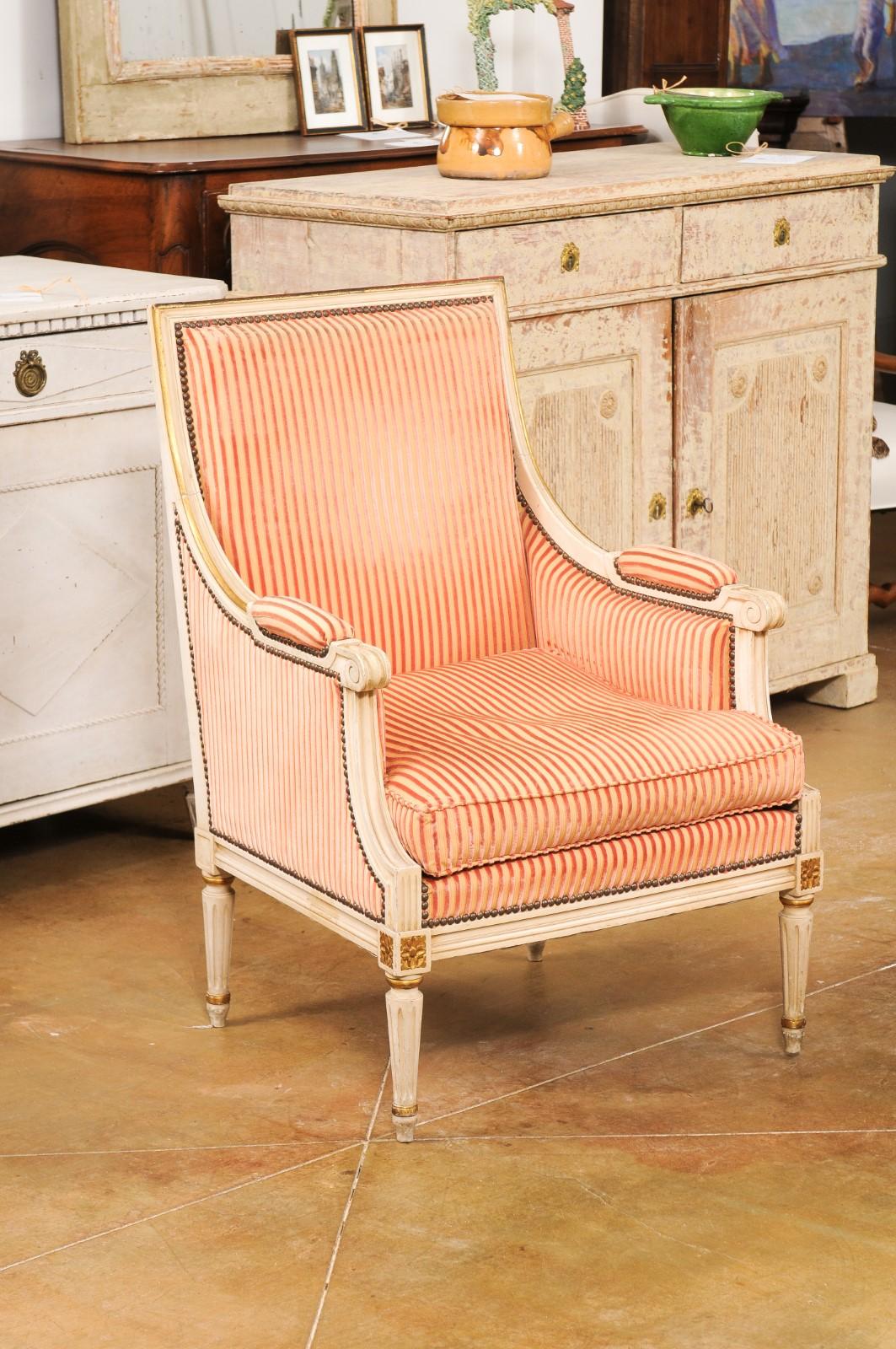 Pair of French Louis XVI Style 1900s Bergères à la Reine Chairs with Upholstery In Good Condition In Atlanta, GA