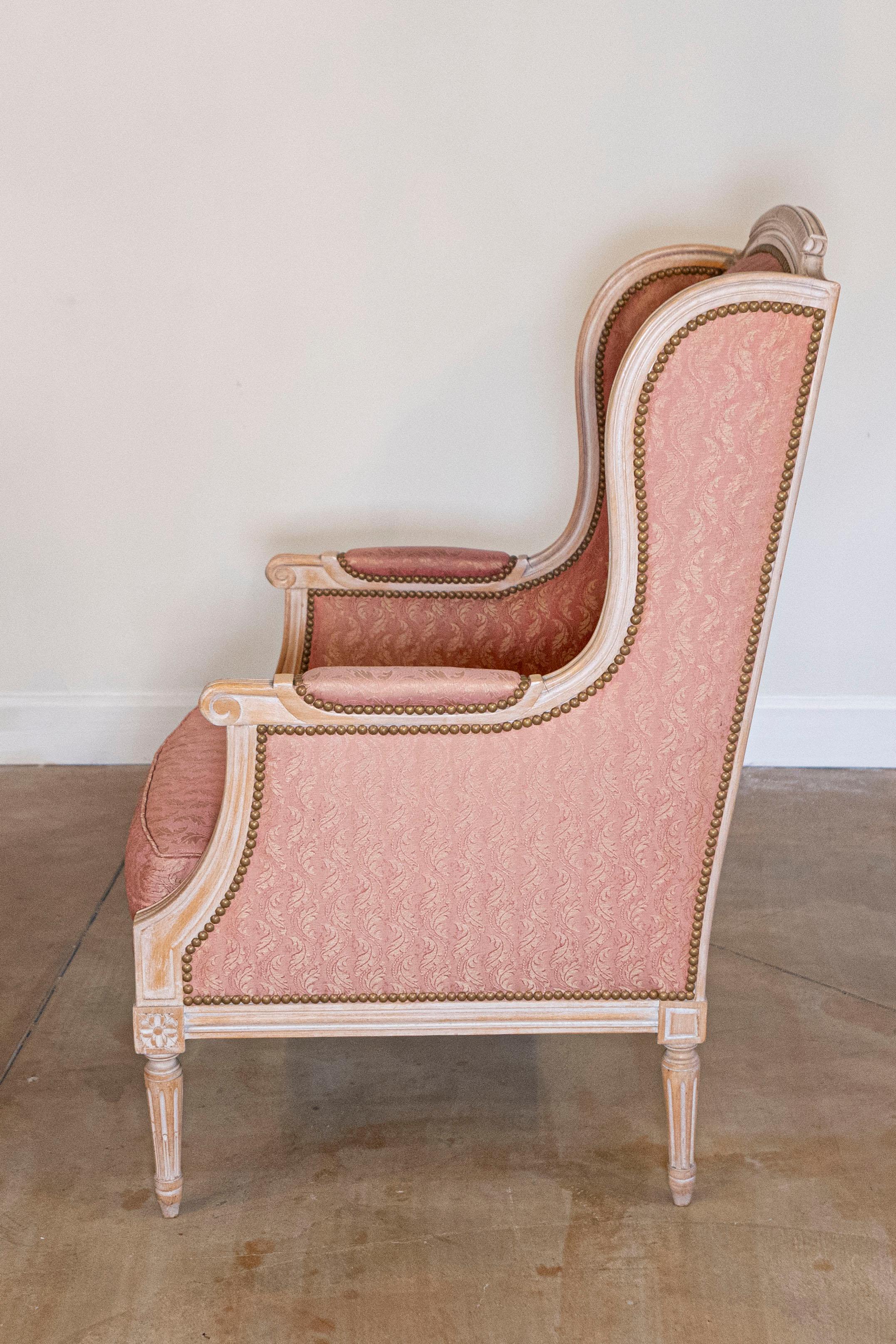 20th Century Pair of French Louis XVI Style 1900s Painted Bergères Chairs with Upholstery For Sale