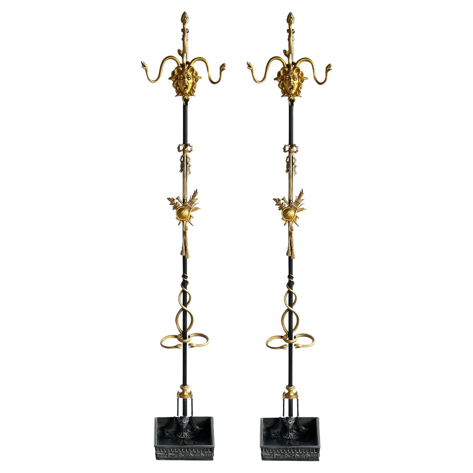 Coppia di alberi da sala francesi in bronzo del XIX secolo in stile Luigi XVI A. Hall
